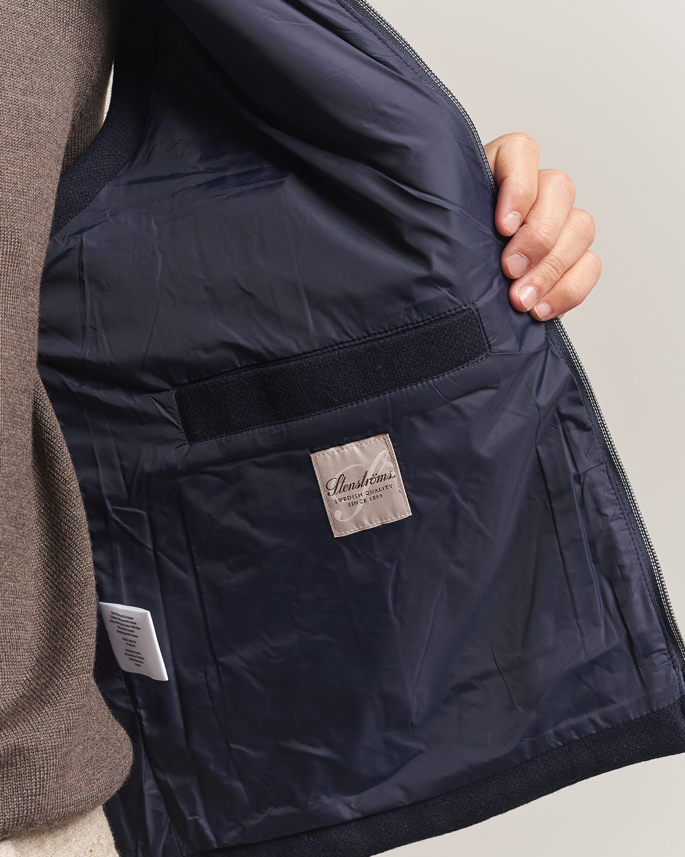 Homme | Gilets | Stenströms | Wool Alcantara Detail Light Padded Vest Navy