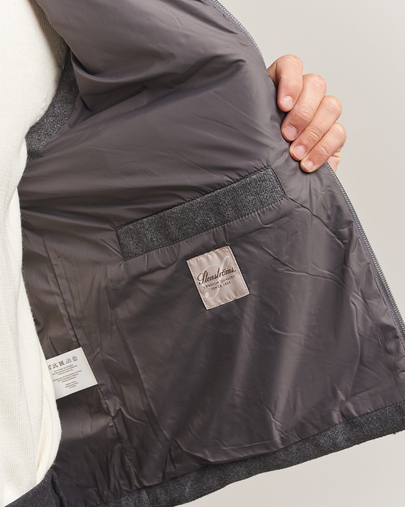 Homme | Gilets | Stenströms | Wool Alcantara Detail Light Padded Vest Grey