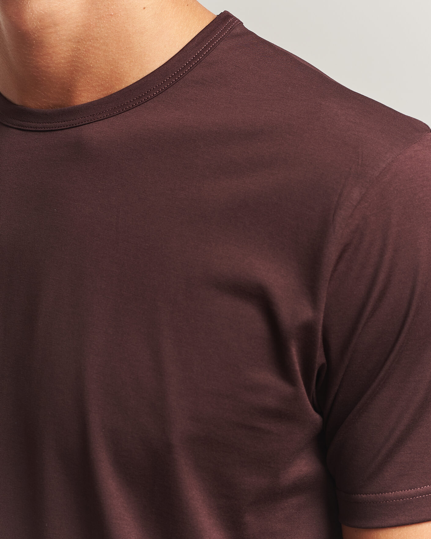 Homme | T-shirts | Sunspel | Crew Neck Q82 Cotton T-Shirt Dark Brown