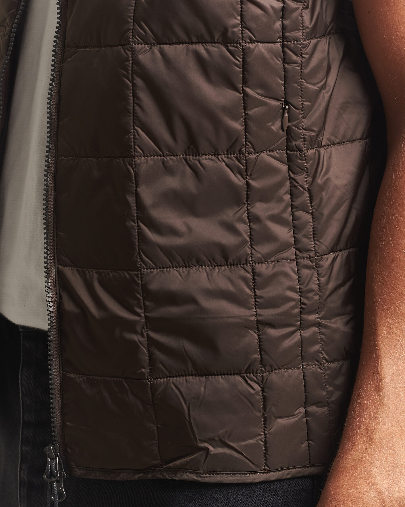 Homme | Gilets | TAION | High Neck Full Zip Lightweight Down Vest Dark Choco