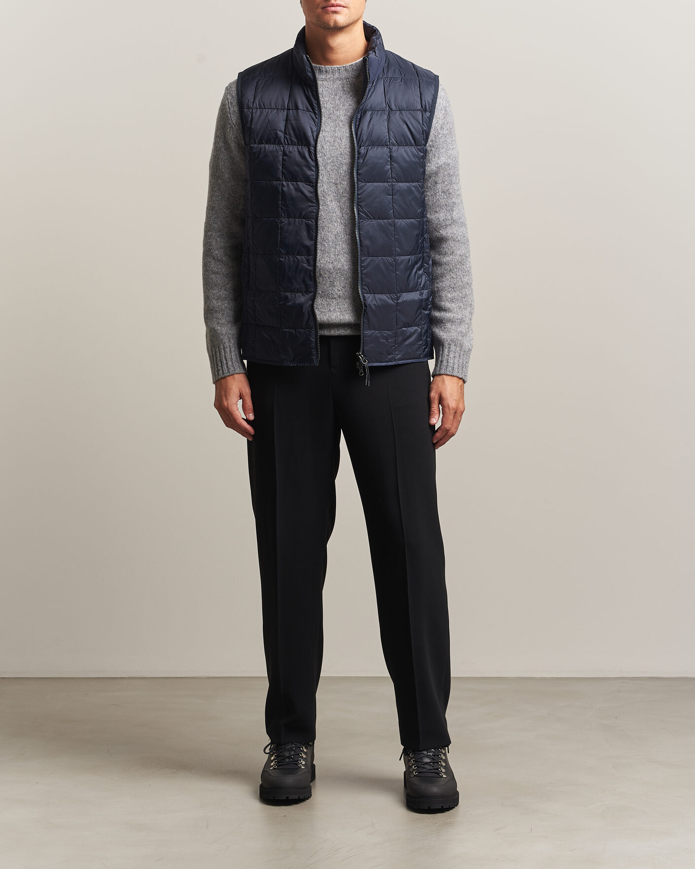 Homme | Gilets | TAION | High Neck Full Zip Lightweight Down Vest Dark Navy
