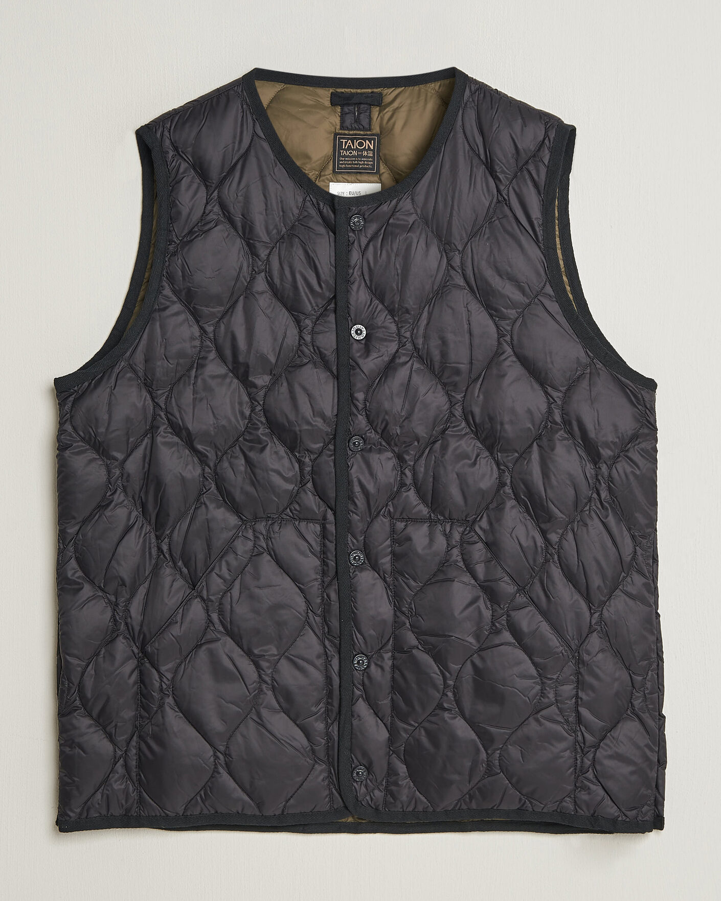 Homme | Gilets | TAION | Military Crew Neck Down Vest Black