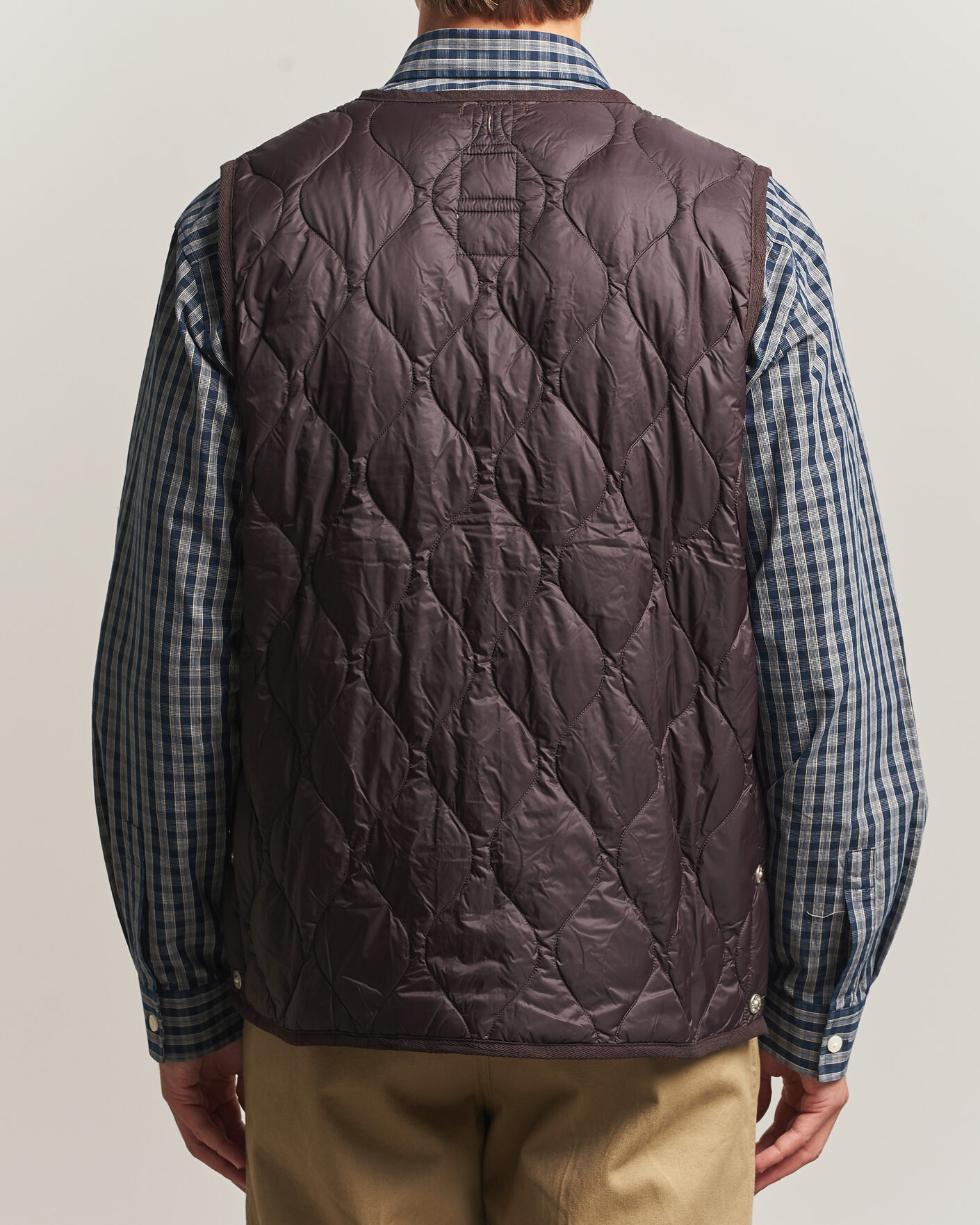 Homme | Gilets | TAION | Military Crew Neck Down Vest Dark Choco