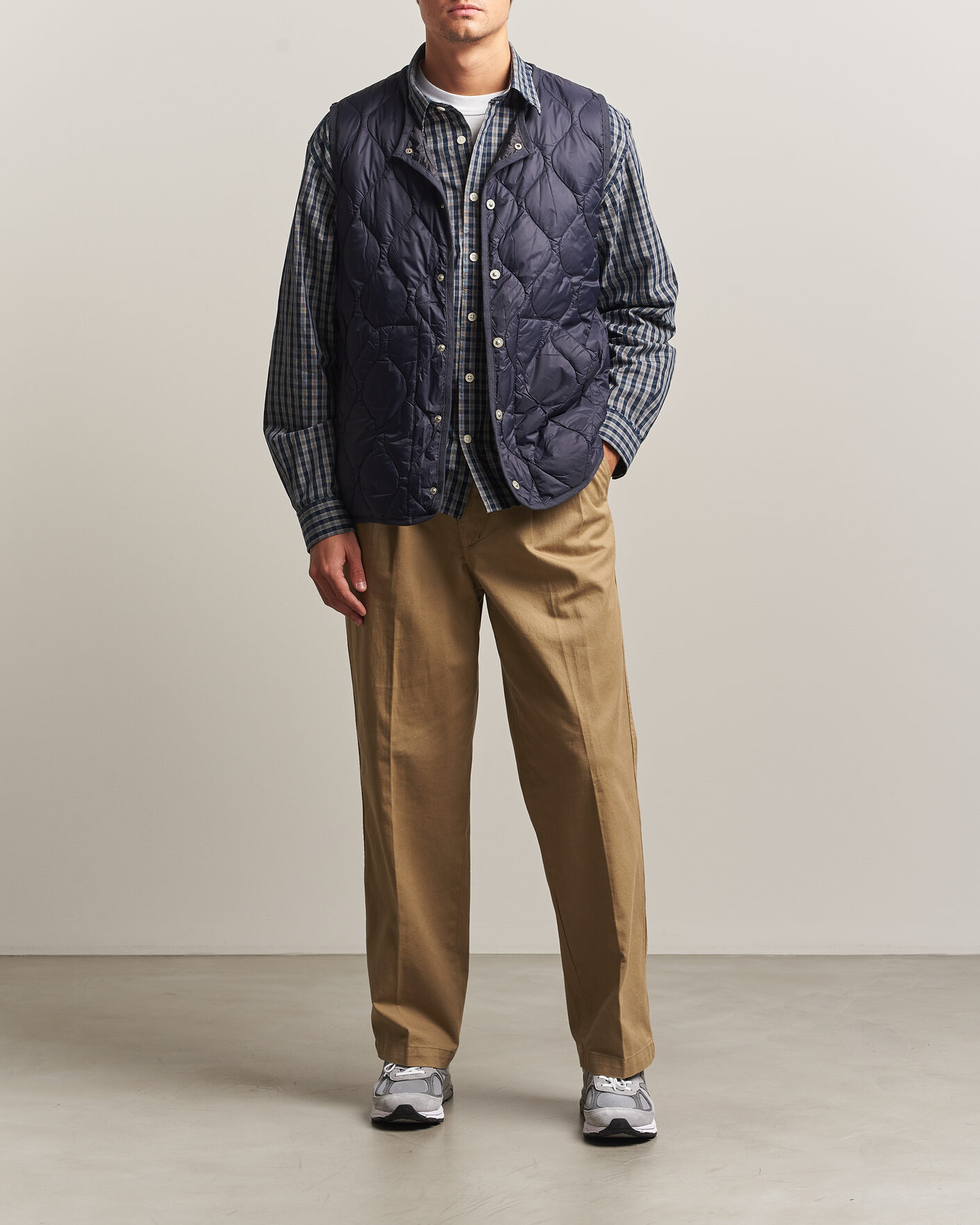 Homme | Gilets | TAION | Military Crew Neck Down Vest Dark Navy