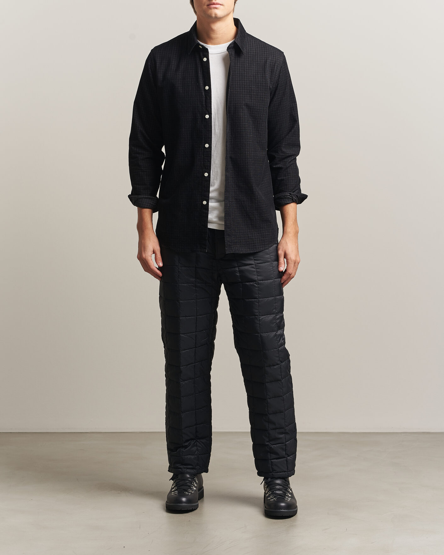 Homme | Pantalons | TAION | Mountain Down Pants Black