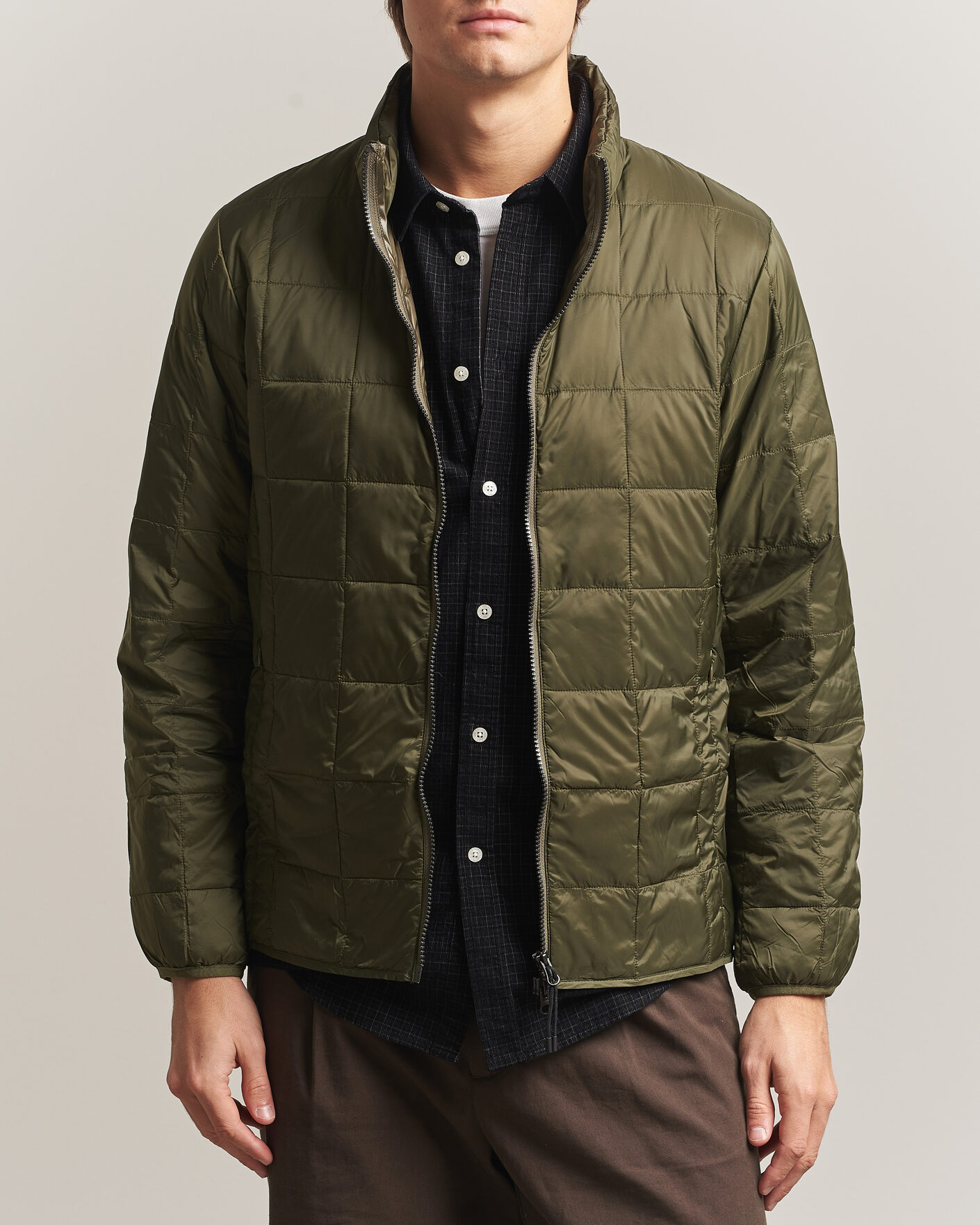 Homme | Manteaux Et Vestes | TAION | High Neck Full Zip Lightweight Down Jacket Dark Olive