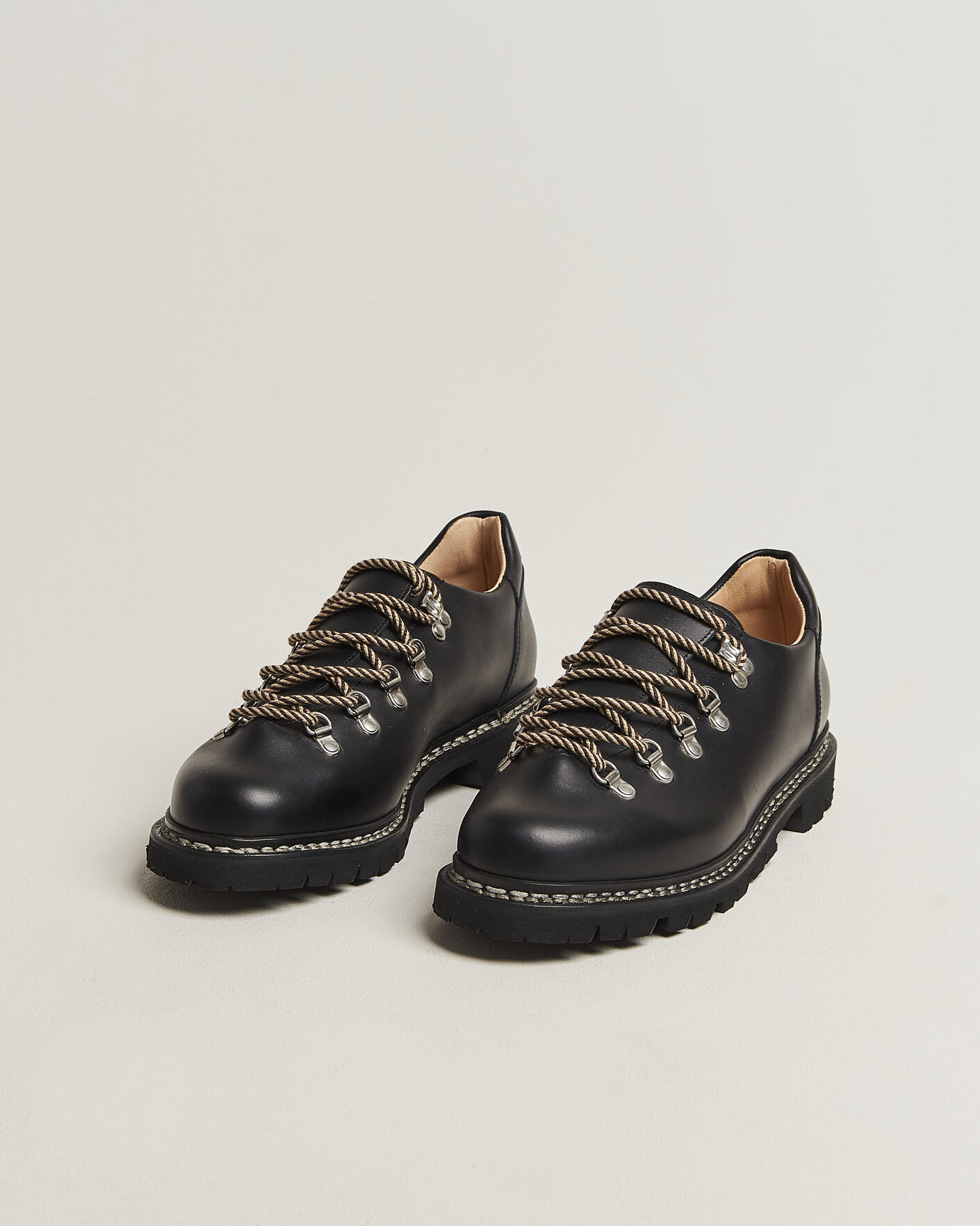 Homme | Chaussures De Randonnée | Paraboot | Clusaz Low Boot Black