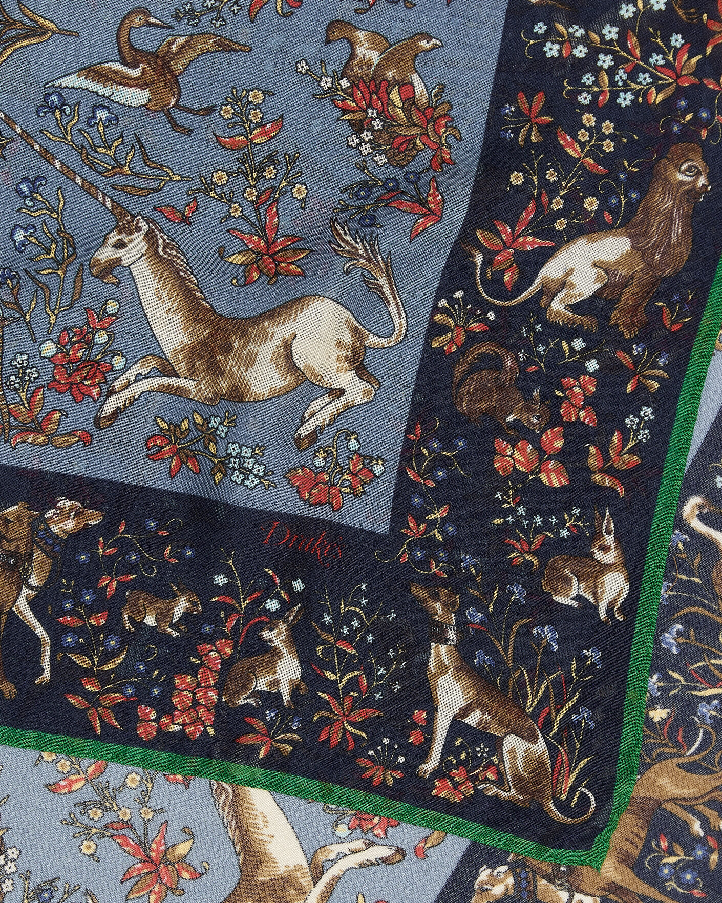 Homme | Écharpes | Drake's | Unicorn Tapestry Wool/Silk Bandana Navy