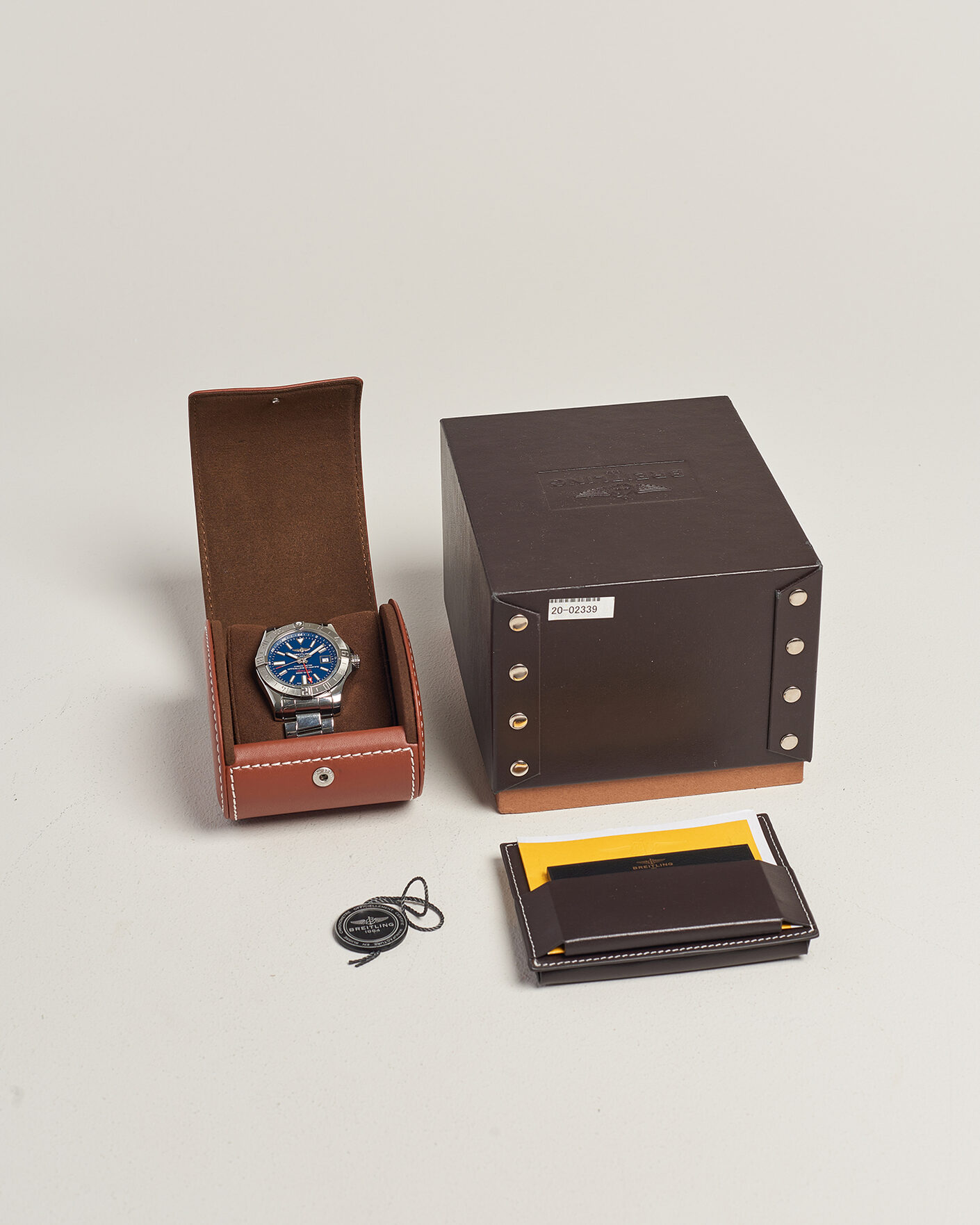 Homme | Pre-Owned & Vintage Watches | Breitling Pre-Owned | Avenger II GMT