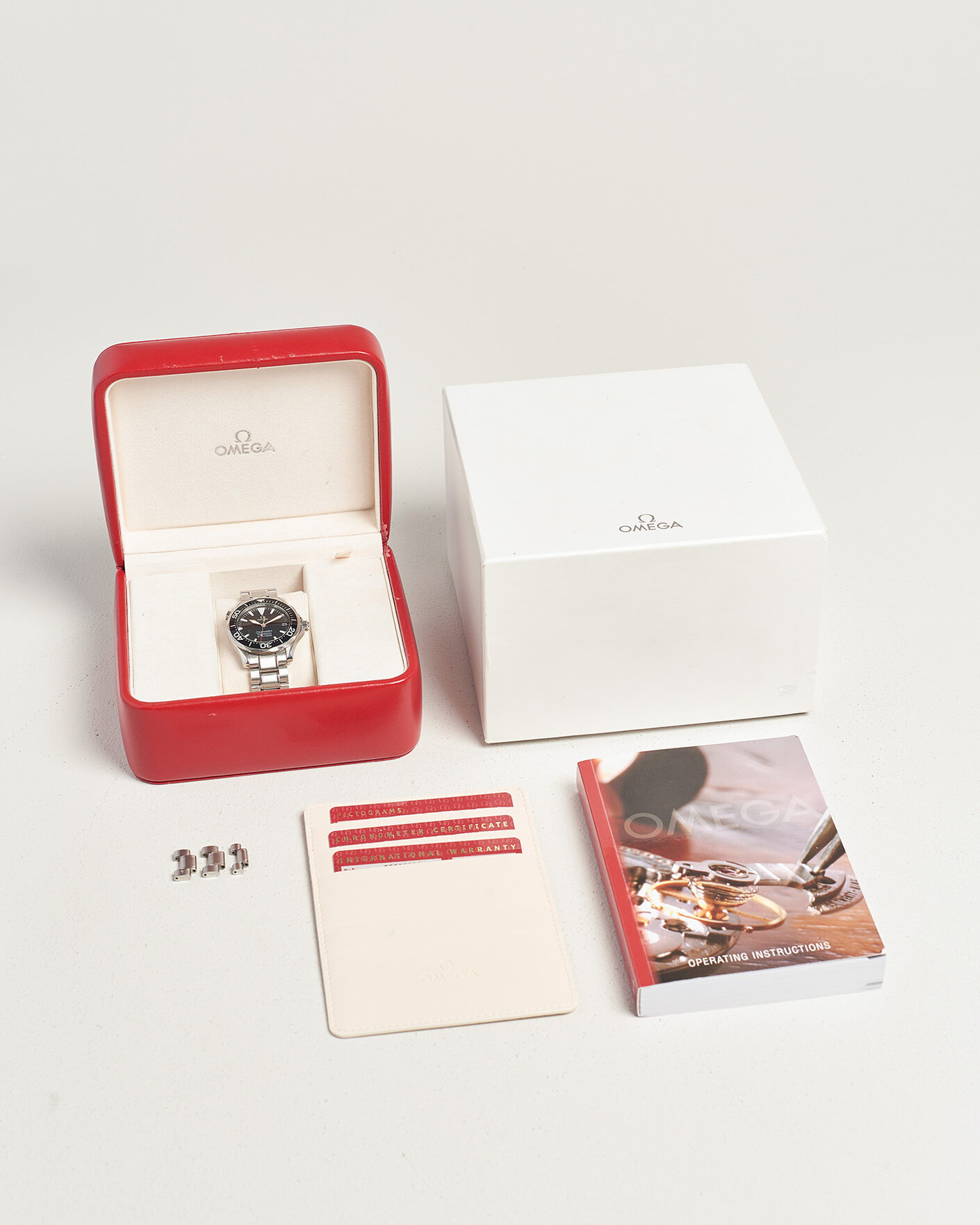 Homme | Pre-Owned & Vintage Watches | Omega Pre-Owned | Seamaster 300M Peter Blake 36mm 