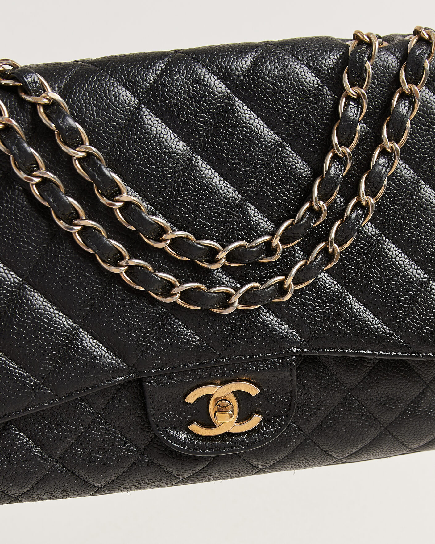 Homme | Pre-Owned & Vintage Bags | Chanel Pre-Owned | Classic Jumbo Single Flap Bag Caviar Black