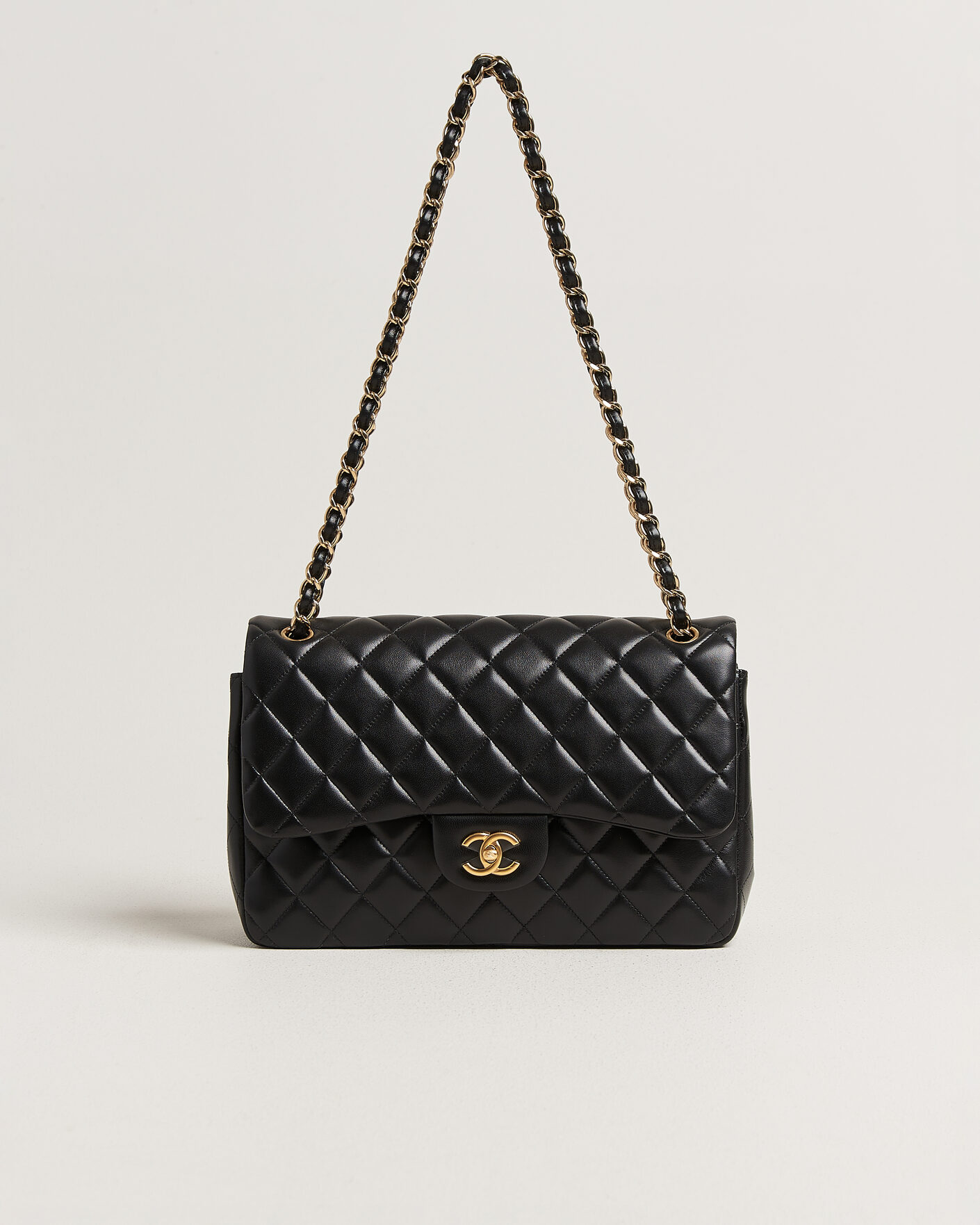 Homme | Pre-Owned & Vintage Bags | Chanel Pre-Owned | Classic Jumbo Double Flap Bag Lambskin Black