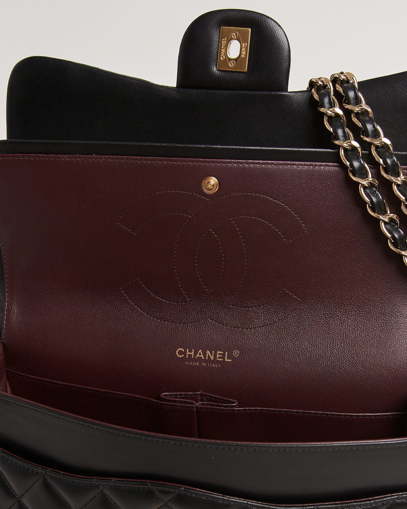 Homme | Pre-Owned & Vintage Bags | Chanel Pre-Owned | Classic Jumbo Double Flap Bag Lambskin Black
