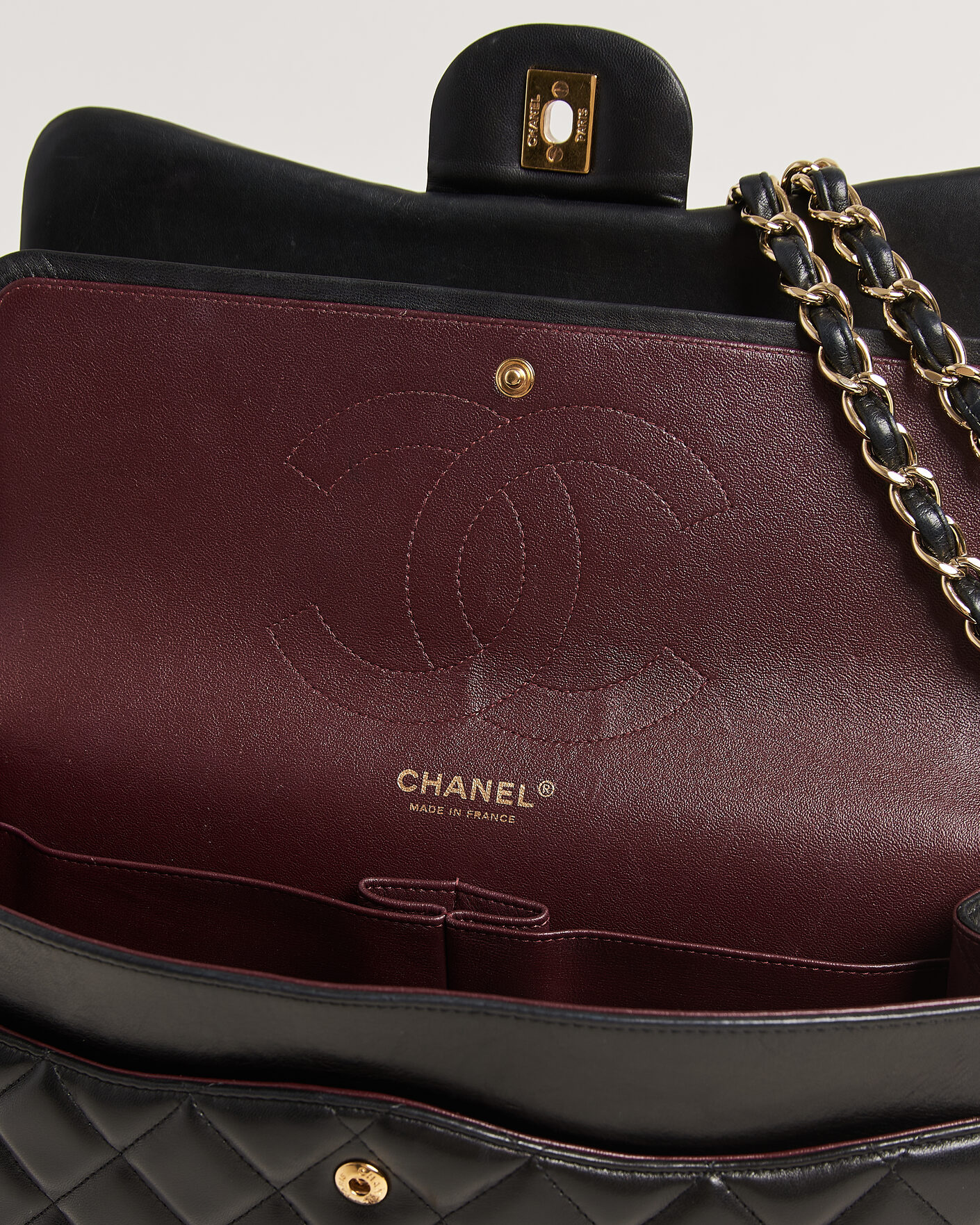 Homme | Pre-Owned & Vintage Bags | Chanel Pre-Owned | Classic Jumbo Double Flap Bag Lambskin Black