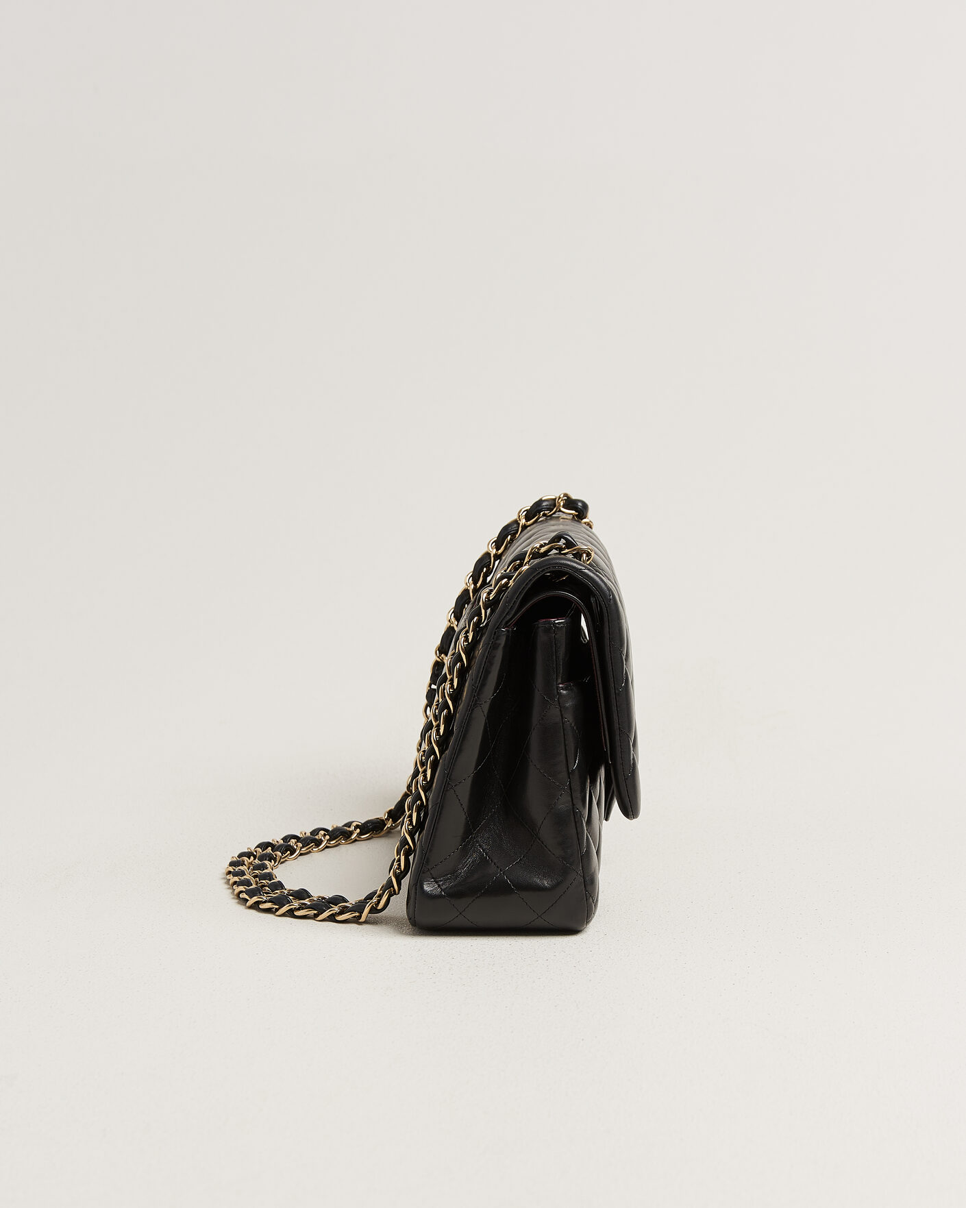 Homme | Pre-Owned & Vintage Bags | Chanel Pre-Owned | Classic Jumbo Double Flap Bag Lambskin Black