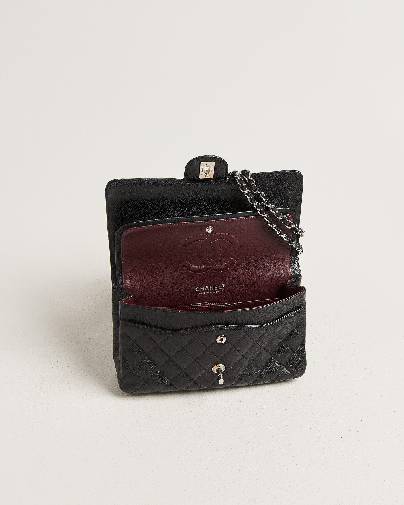 Homme | Pre-Owned & Vintage Bags | Chanel Pre-Owned | Classic Medium Single Flap Bag Caviar Black