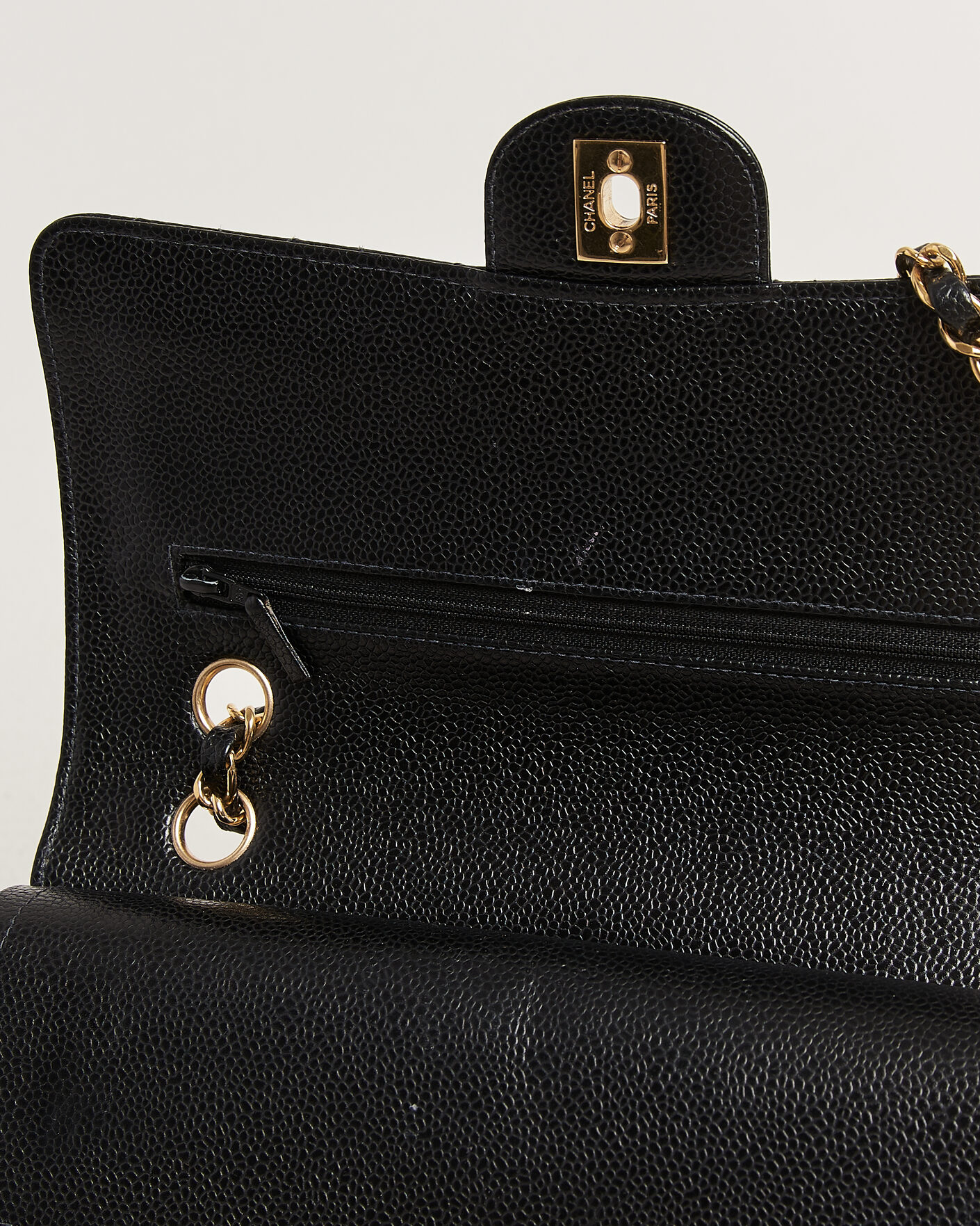 Homme | Pre-Owned & Vintage Bags | Chanel Pre-Owned | Classic Medium Double Flap Bag Caviar Black
