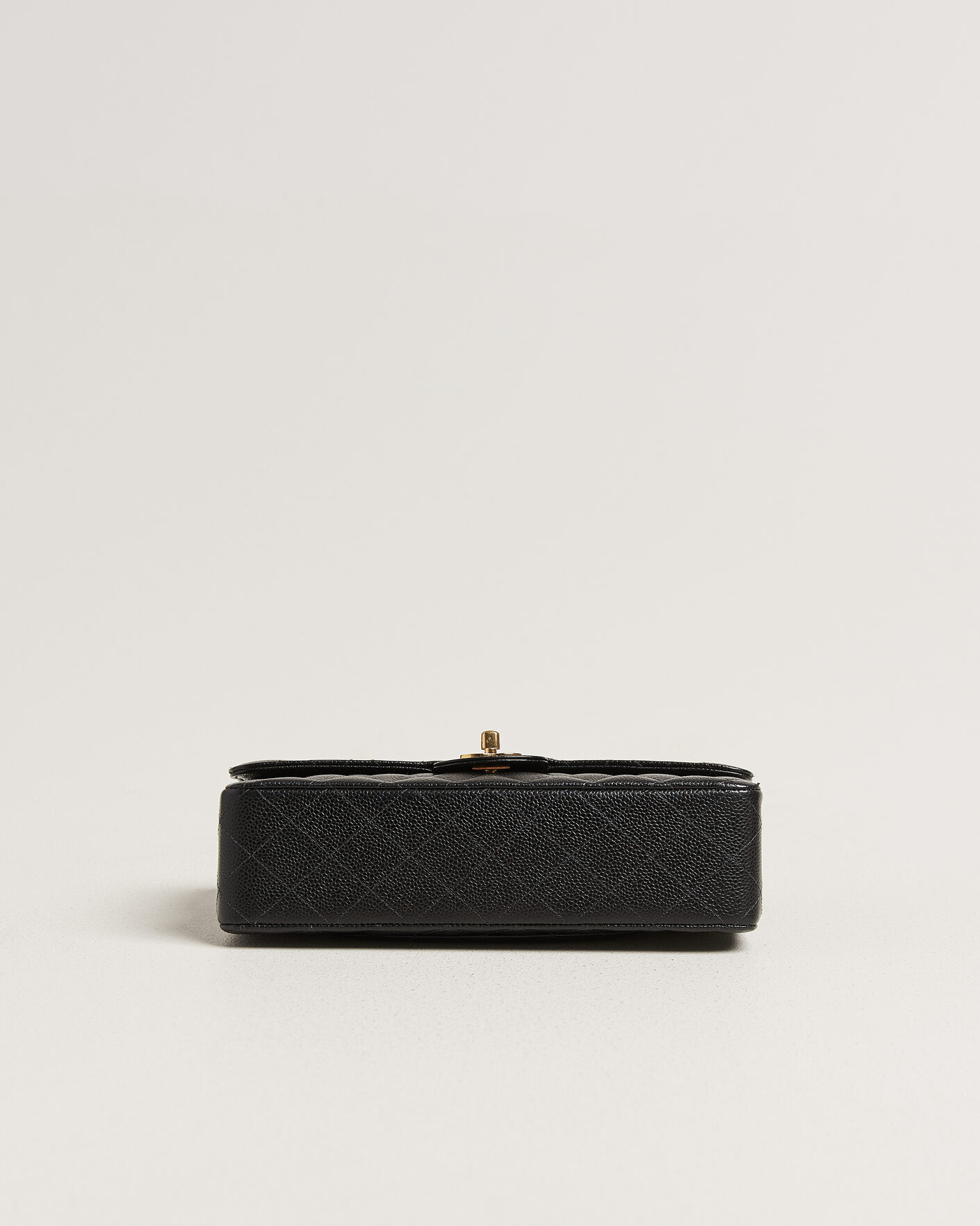 Homme | Pre-Owned & Vintage Bags | Chanel Pre-Owned | Classic Medium Double Flap Bag Caviar Black