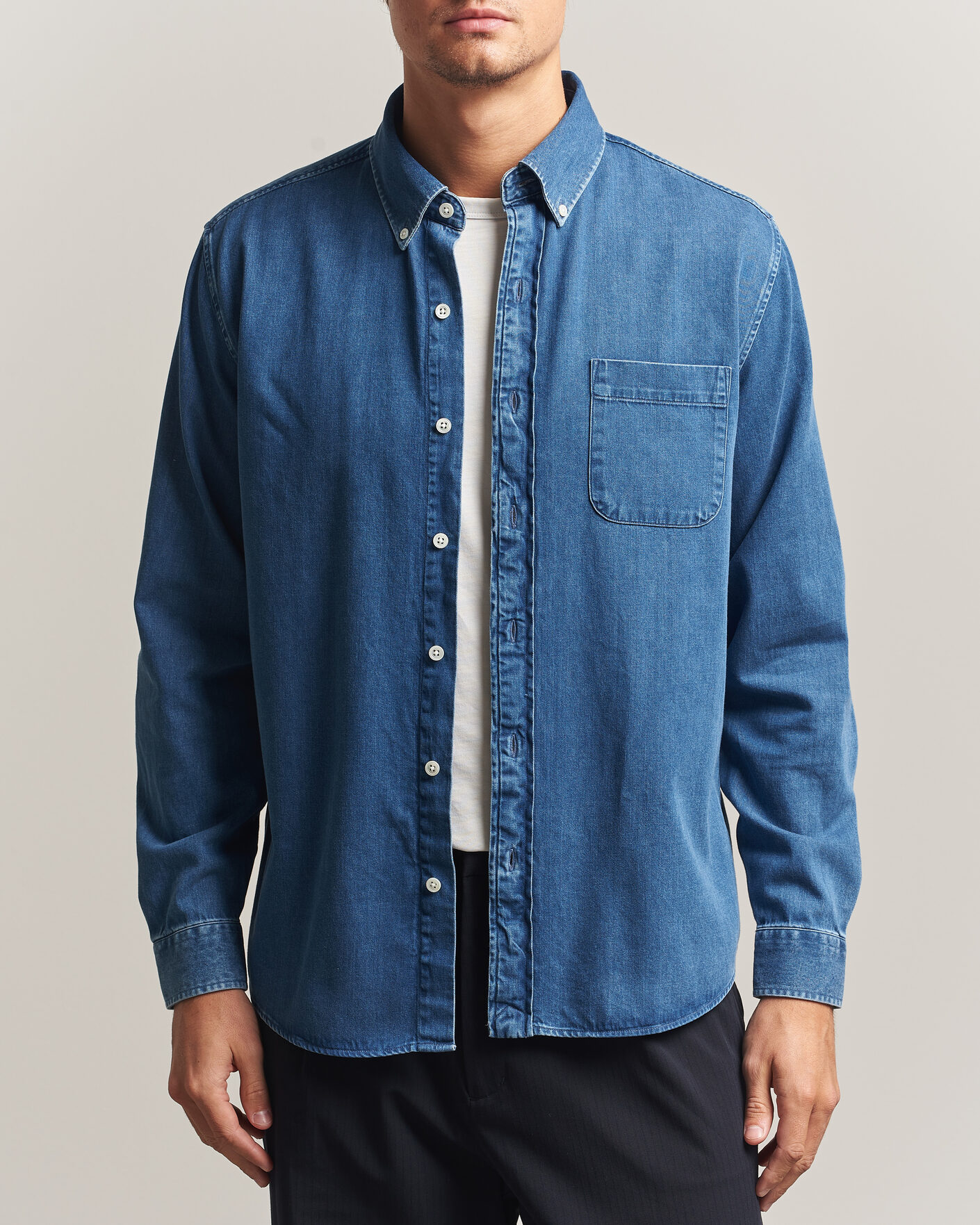 Homme | Chemises | A Day's March | Original Button Down Denim Shirt Mid Blue