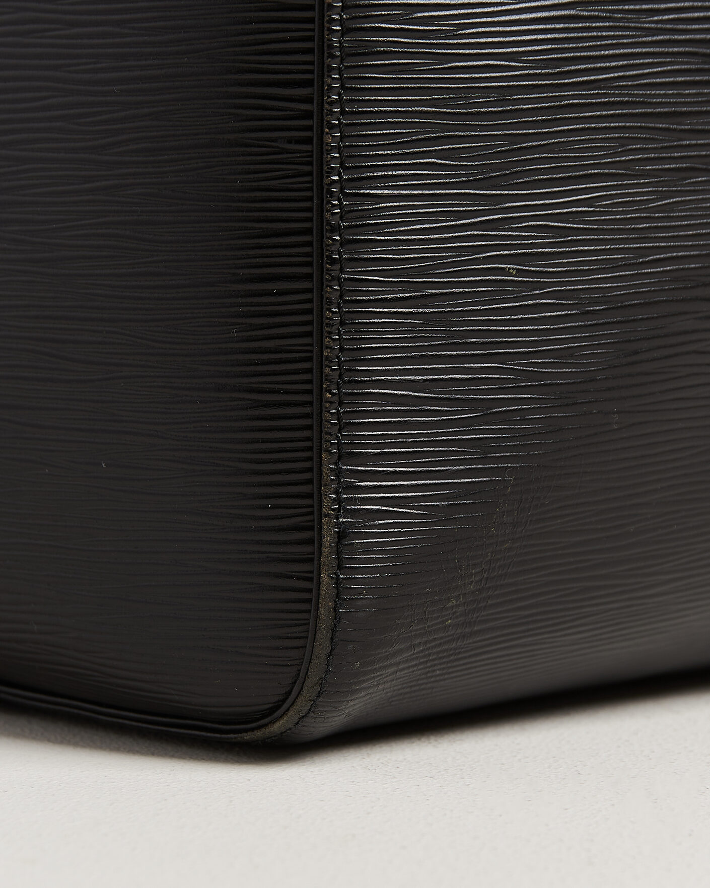 Homme | Pre-Owned & Vintage Bags | Louis Vuitton Pre-Owned | Keepall 50 Epi Leather Black