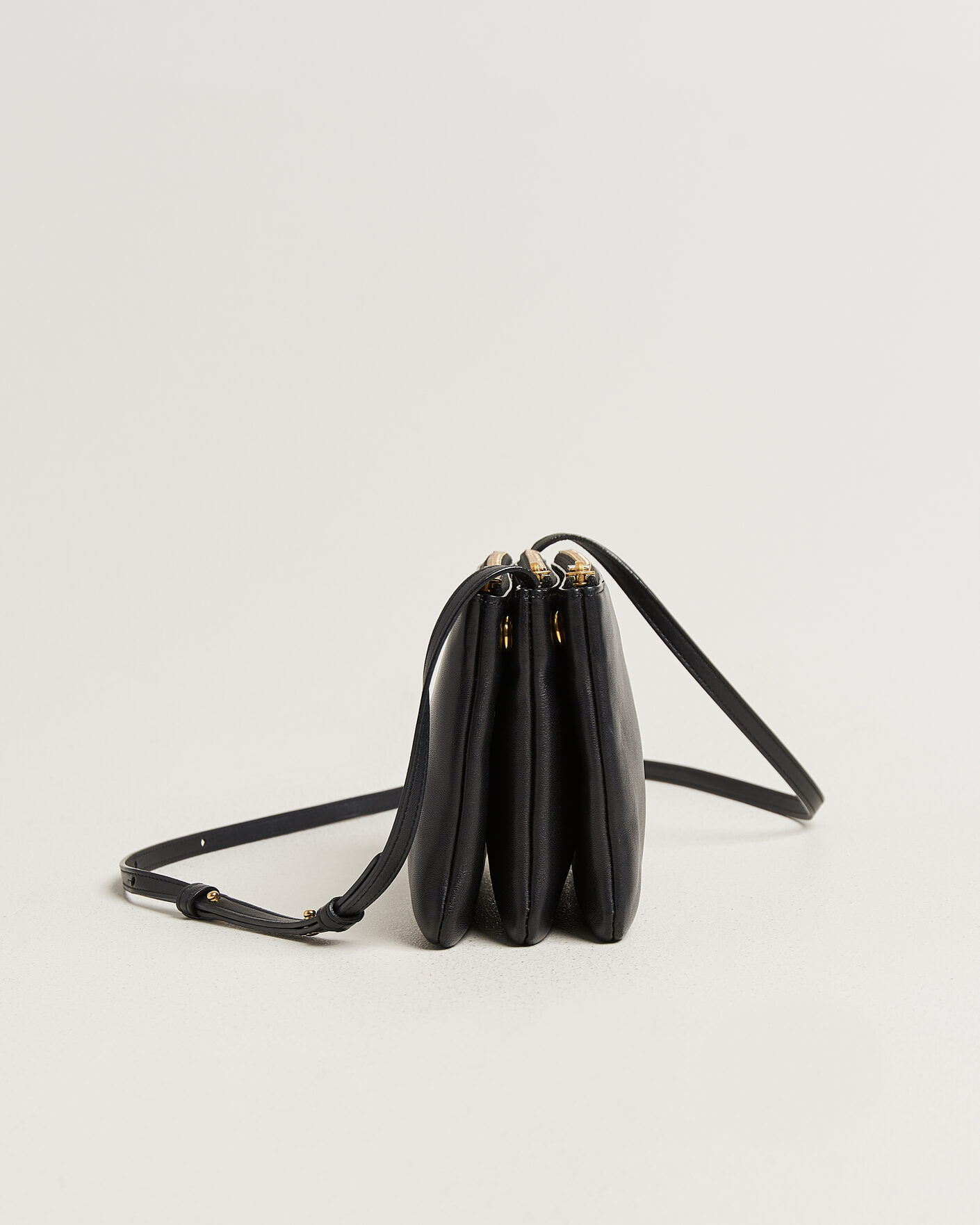 Homme | Pre-Owned & Vintage Bags | Celine Pre-Owned | Trio Bag Small Leather Black