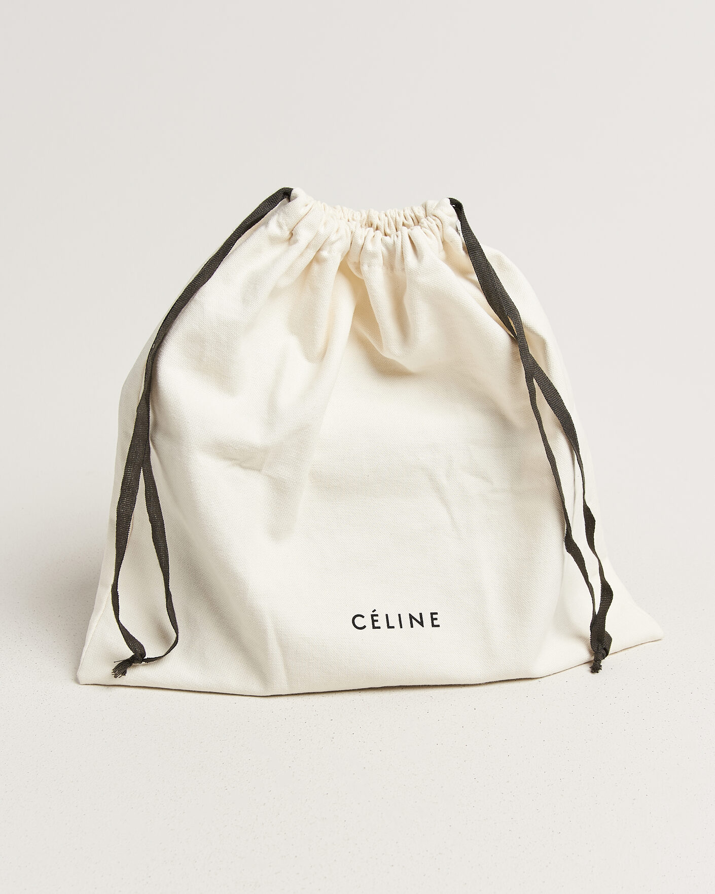 Homme | Pre-Owned & Vintage Bags | Celine Pre-Owned | Trio Bag Medium Leather Black