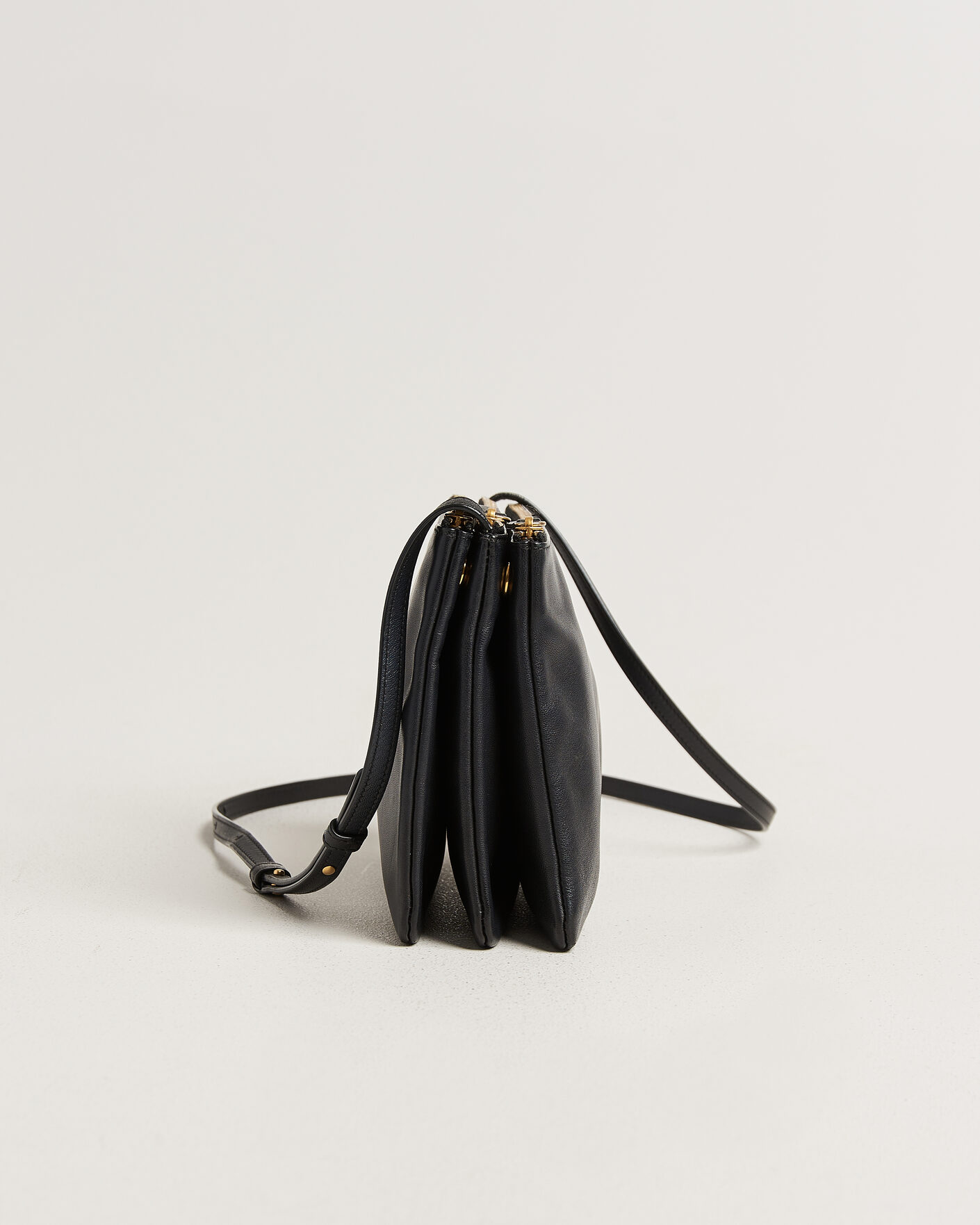 Homme | Pre-Owned & Vintage Bags | Celine Pre-Owned | Trio Bag Medium Leather Black