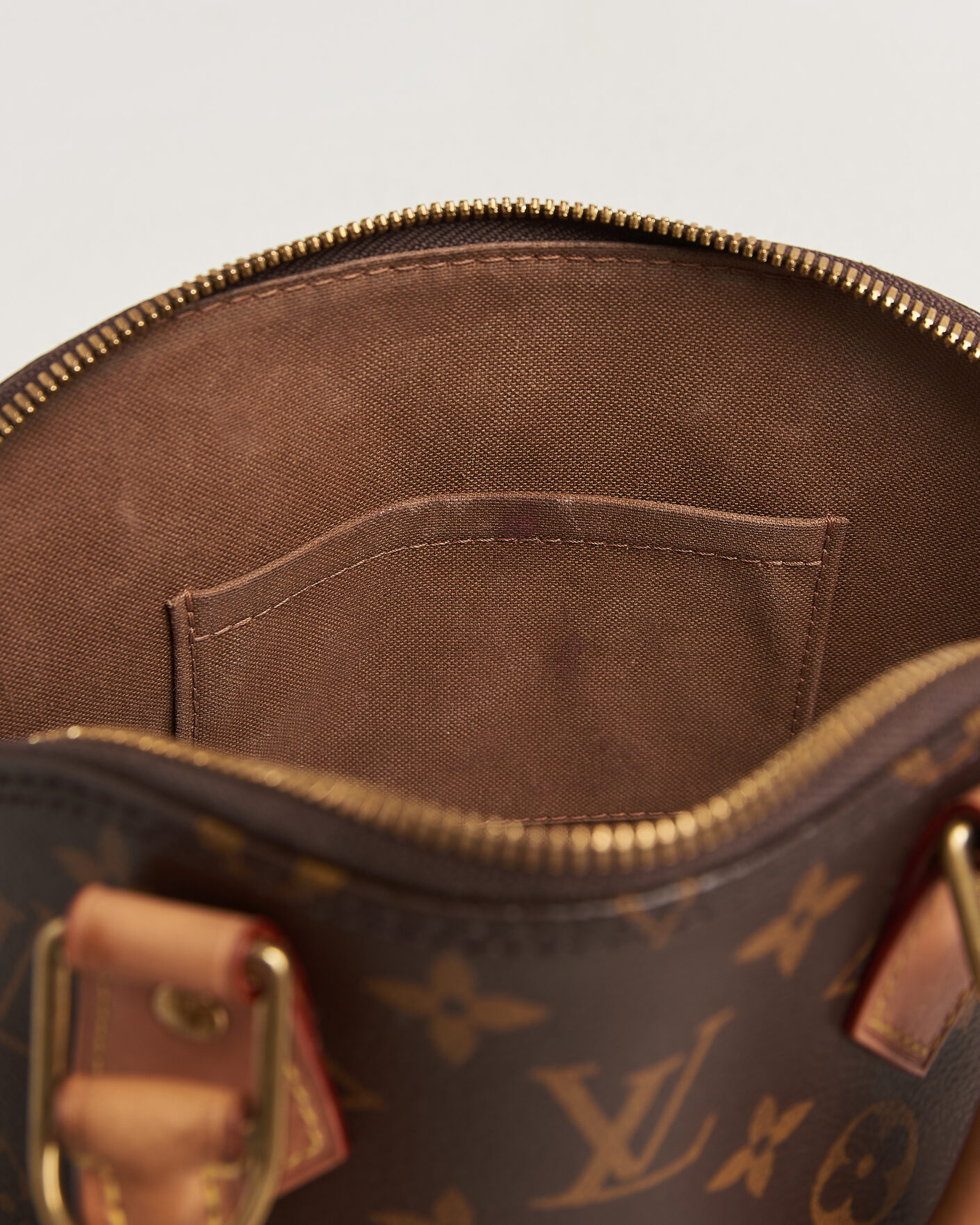 Homme | Pre-Owned & Vintage Bags | Louis Vuitton Pre-Owned | Alma BB Monogram