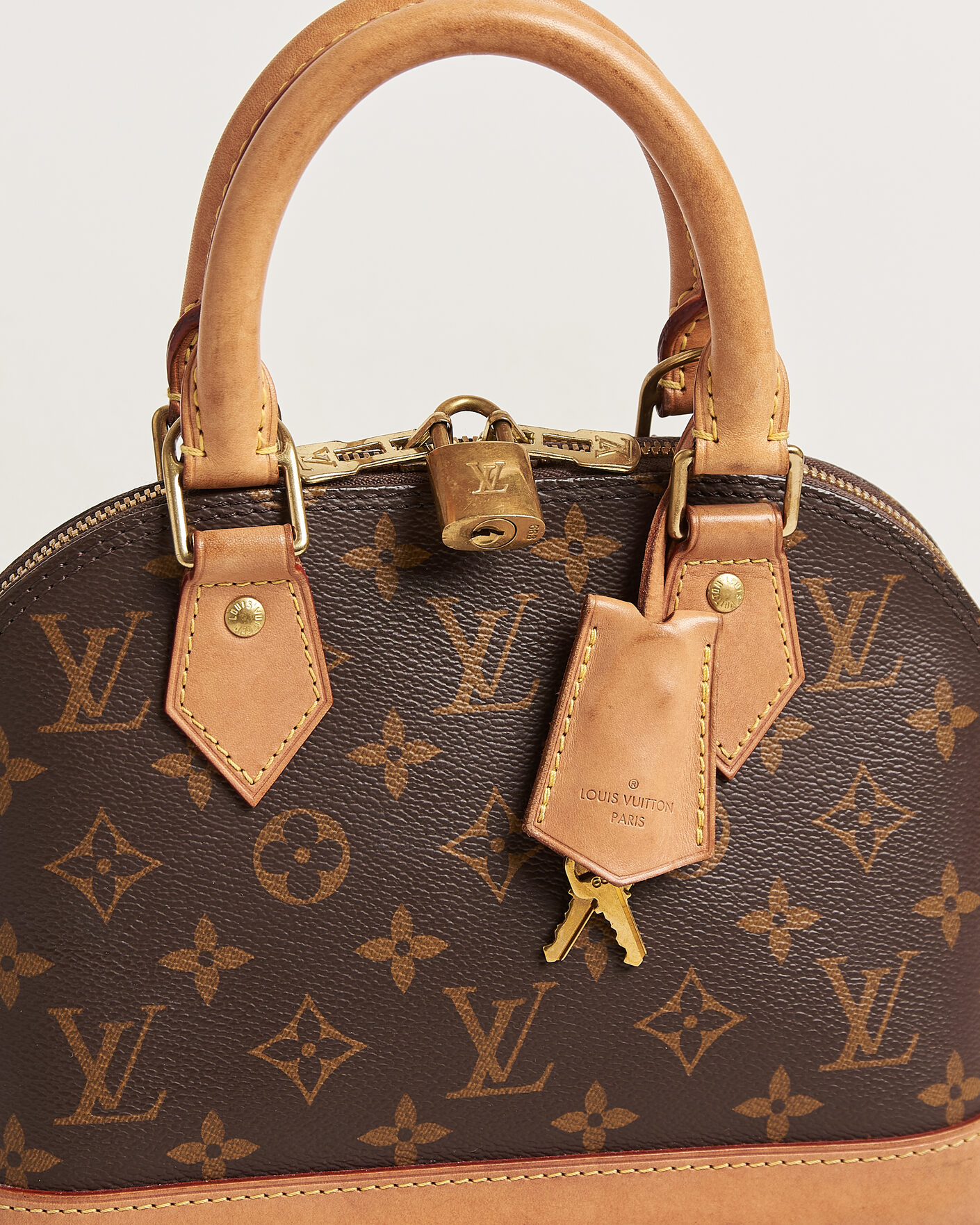 Homme | Pre-Owned & Vintage Bags | Louis Vuitton Pre-Owned | Alma BB Monogram