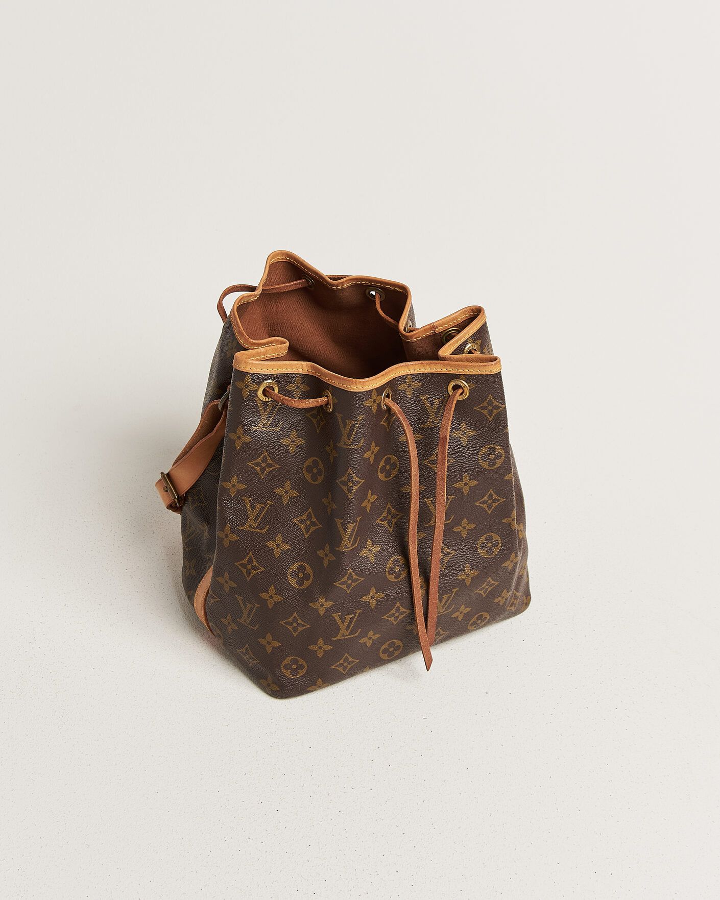 Homme | Pre-Owned & Vintage Bags | Louis Vuitton Pre-Owned | Petit Noé Monogram