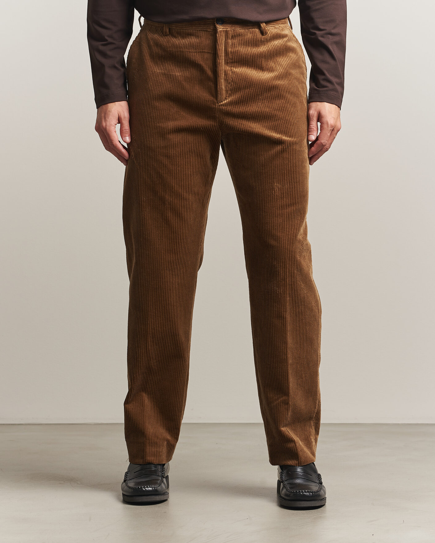 Homme | Pantalons | Filippa K | Julian Corduroy Chino Trousers Tobacco