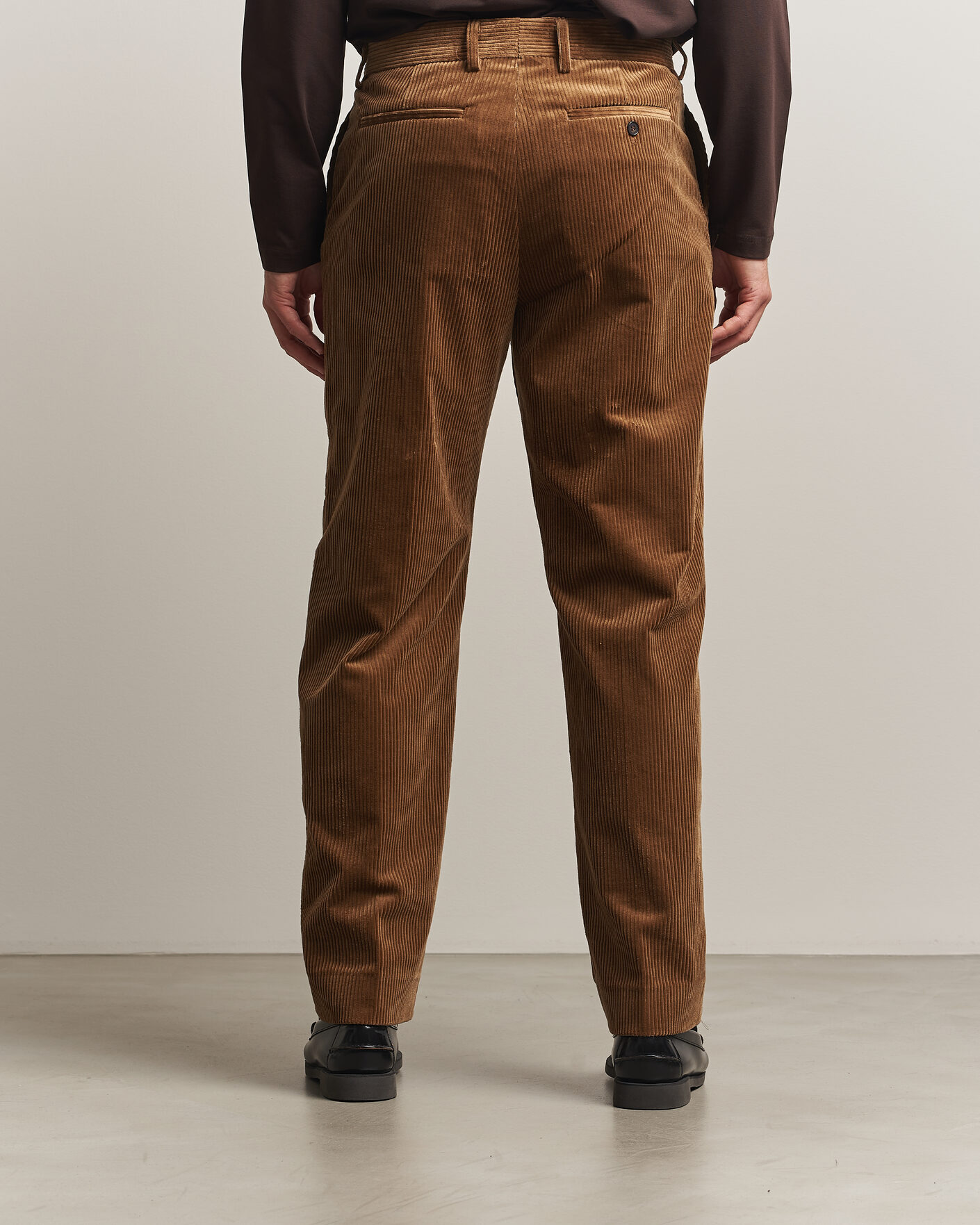 Homme | Pantalons | Filippa K | Julian Corduroy Chino Trousers Tobacco