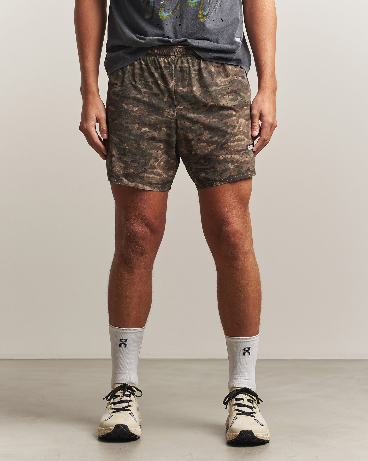 Homme | Shorts | Satisfy | Space-O 5 Inch Shorts Overland Trek Camo
