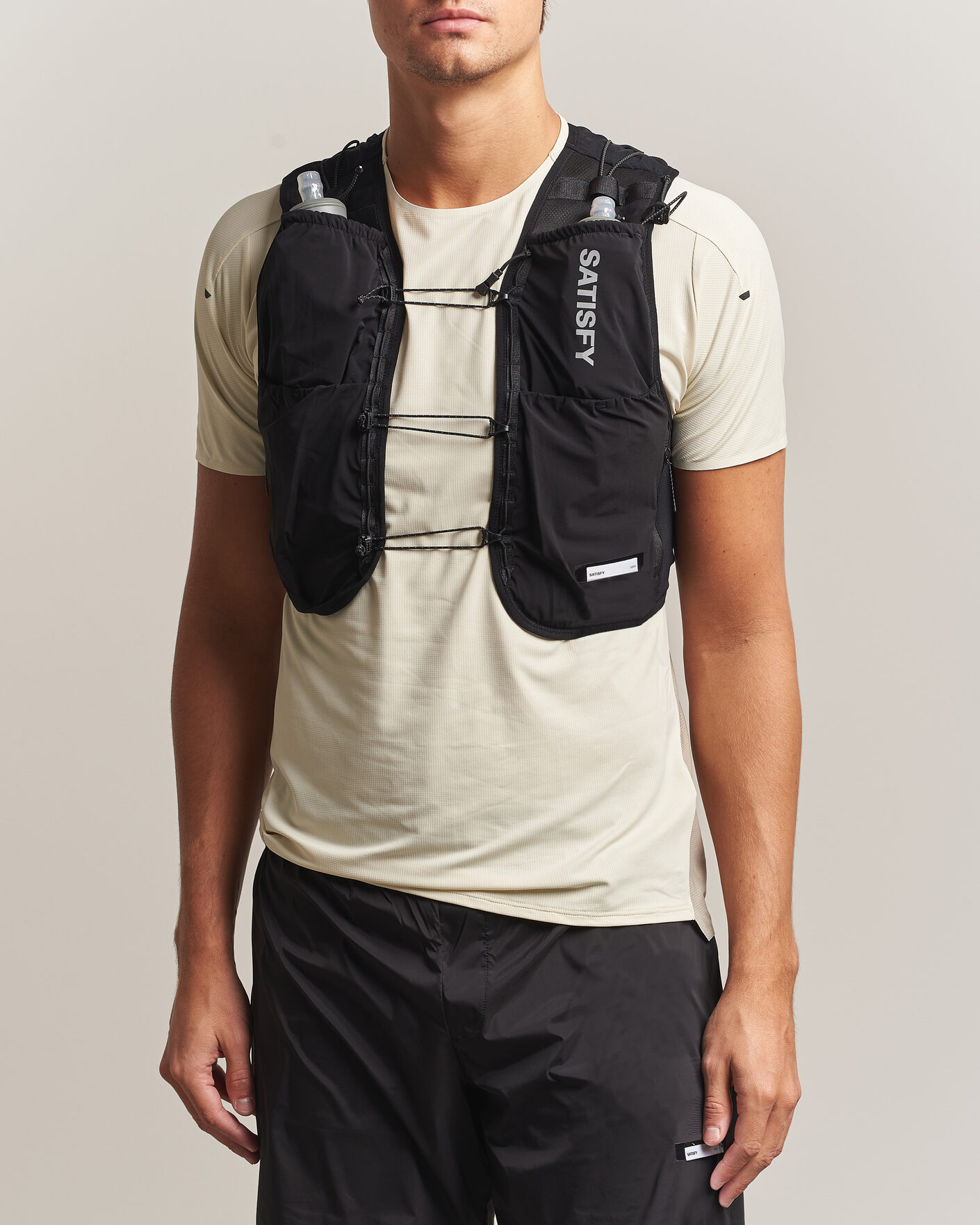 Homme | Accessoires actifs | Satisfy | TechSilk Drift Cordura 5L Hydration Vest Black