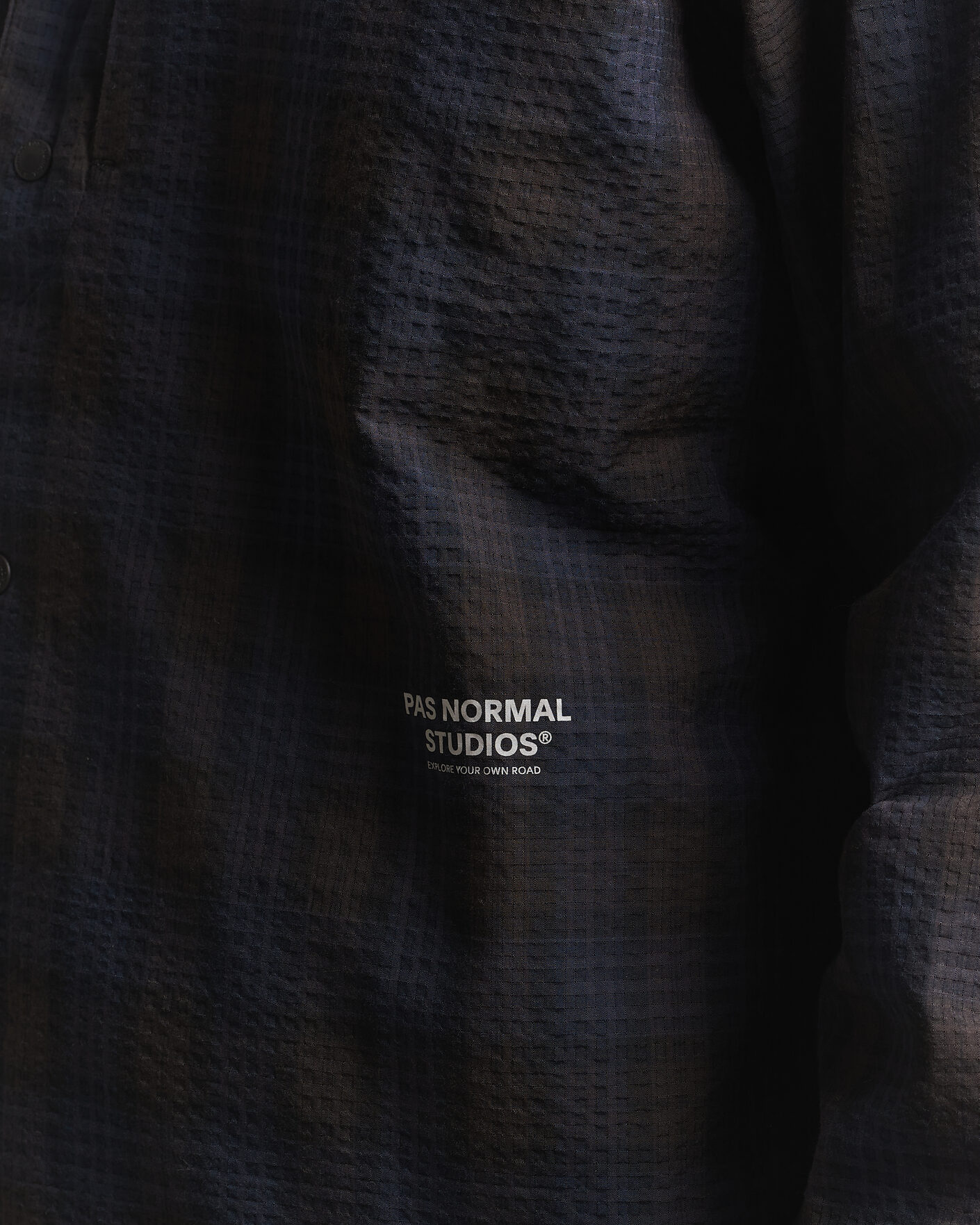 Homme | Chemises | Pas Normal Studios | Off-Race Seersucker Shirt Dark Navy
