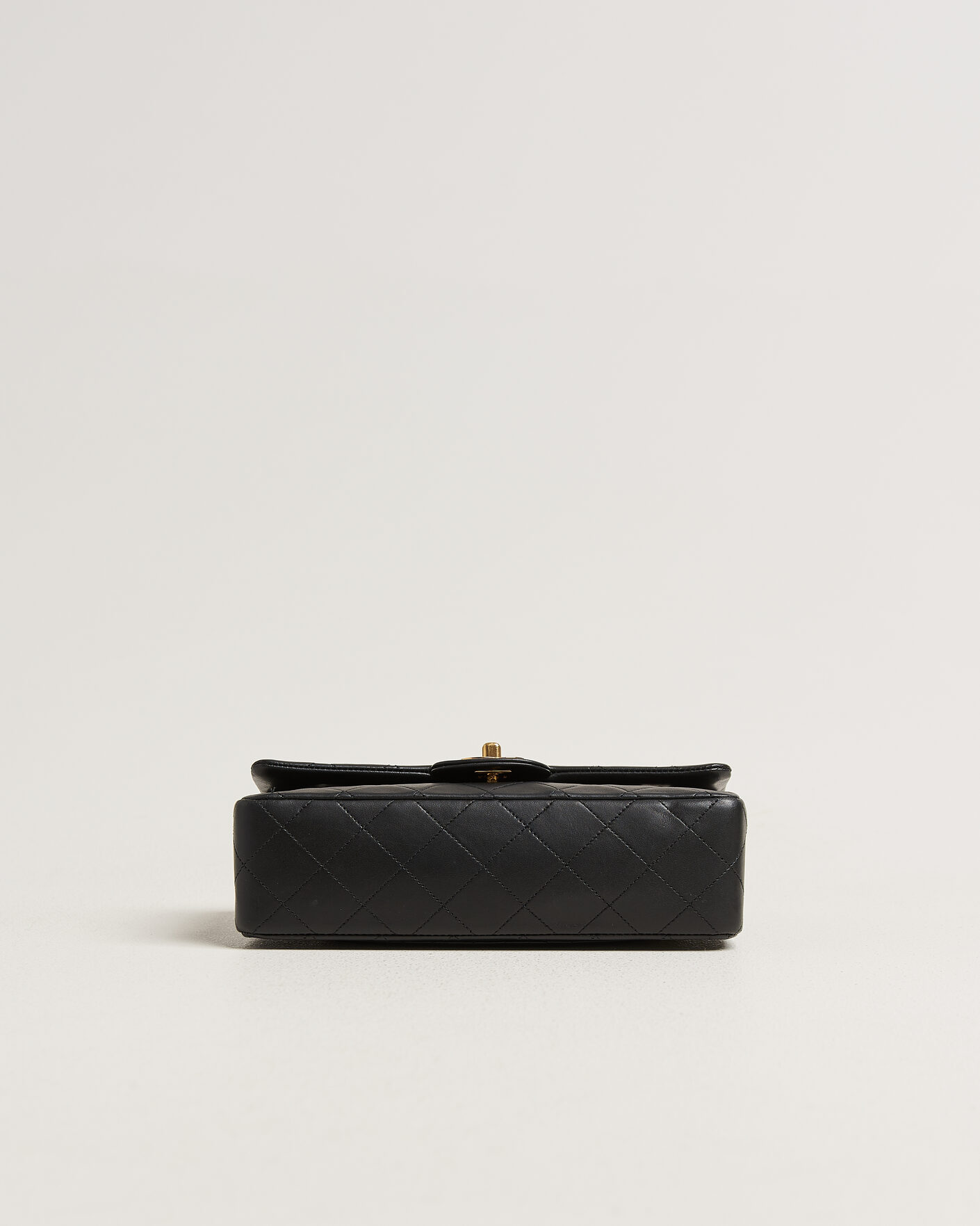 Homme | Pre-Owned & Vintage Bags | Chanel Pre-Owned | Classic Small Double Flap Bag Lambskin Black