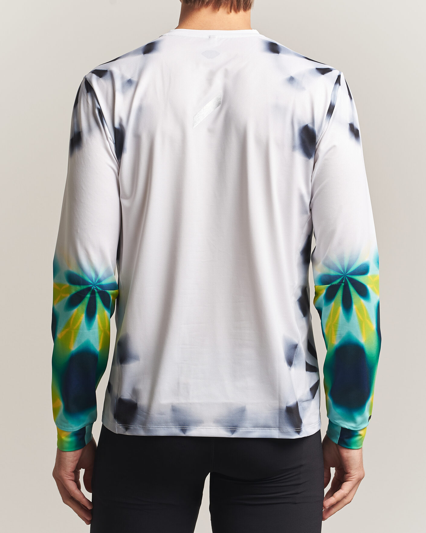 Homme | T-shirts | SOAR Running | LS Printed Tech T-Shirt White/Grey