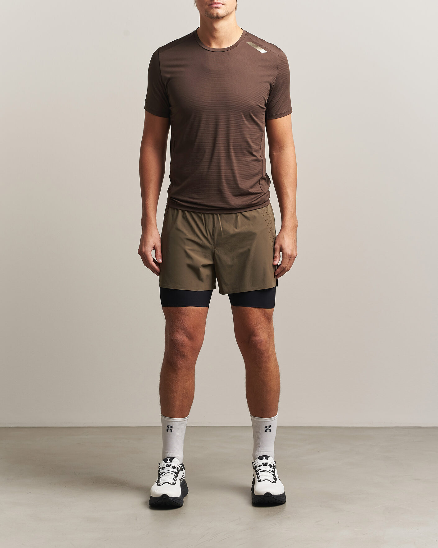Homme | Shorts | SOAR Running | Dual Run Shorts Khaki