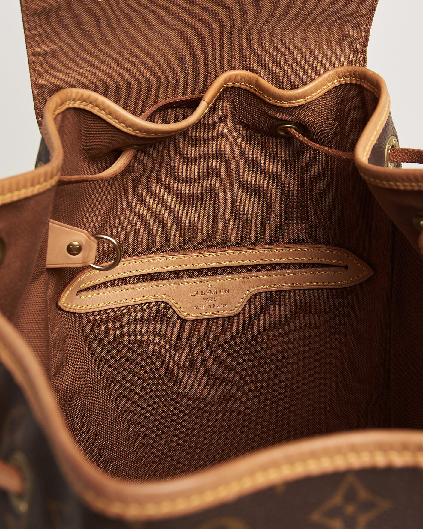 Homme | Pre-Owned & Vintage Bags | Louis Vuitton Pre-Owned | Montsouris GM Backpack Monogram