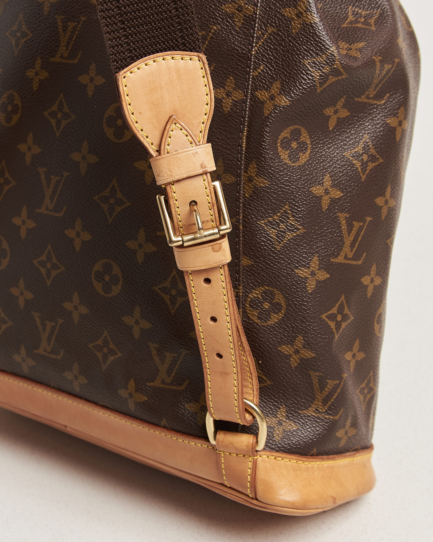 Homme | Pre-Owned & Vintage Bags | Louis Vuitton Pre-Owned | Montsouris GM Backpack Monogram
