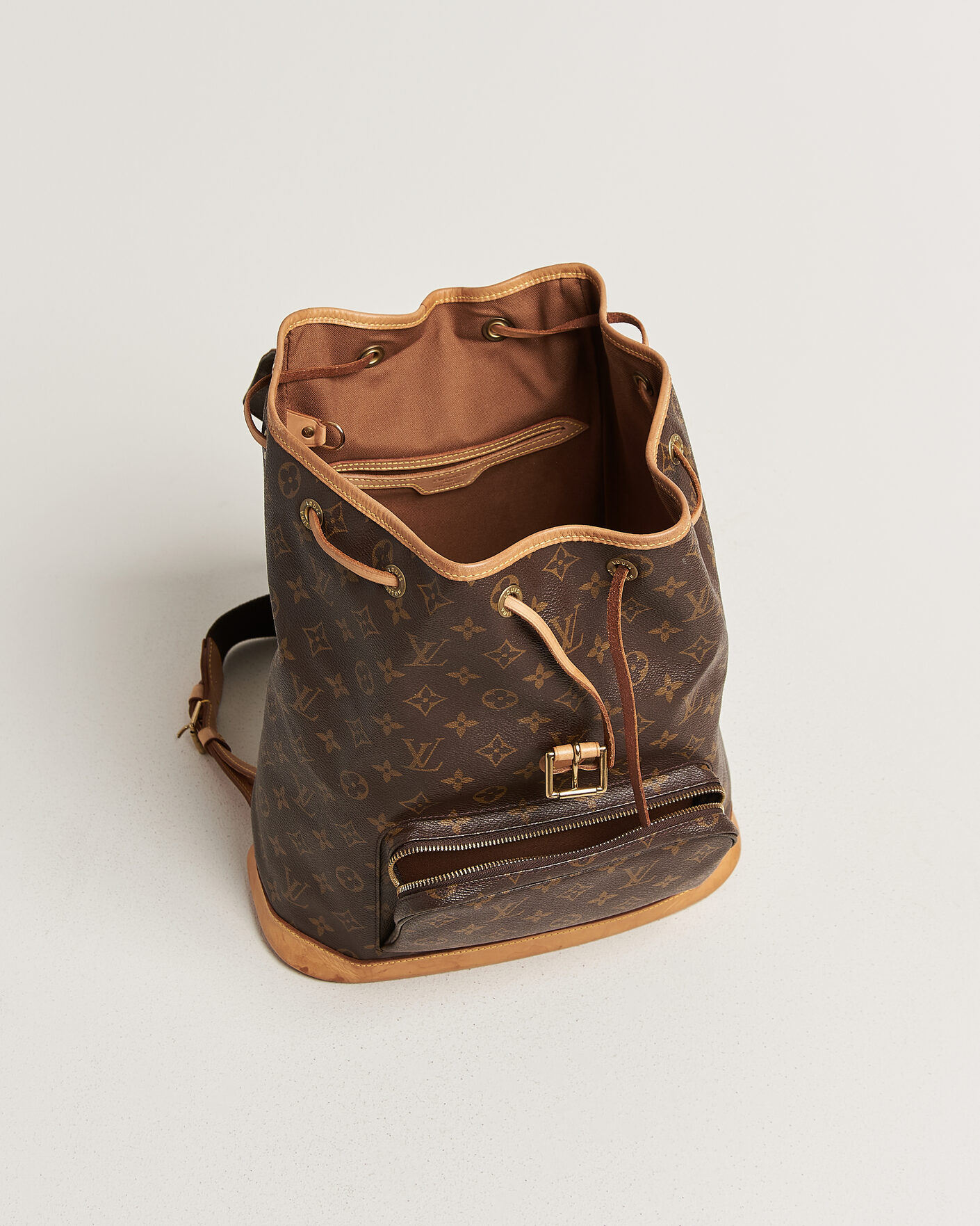 Homme | Pre-Owned & Vintage Bags | Louis Vuitton Pre-Owned | Montsouris GM Backpack Monogram