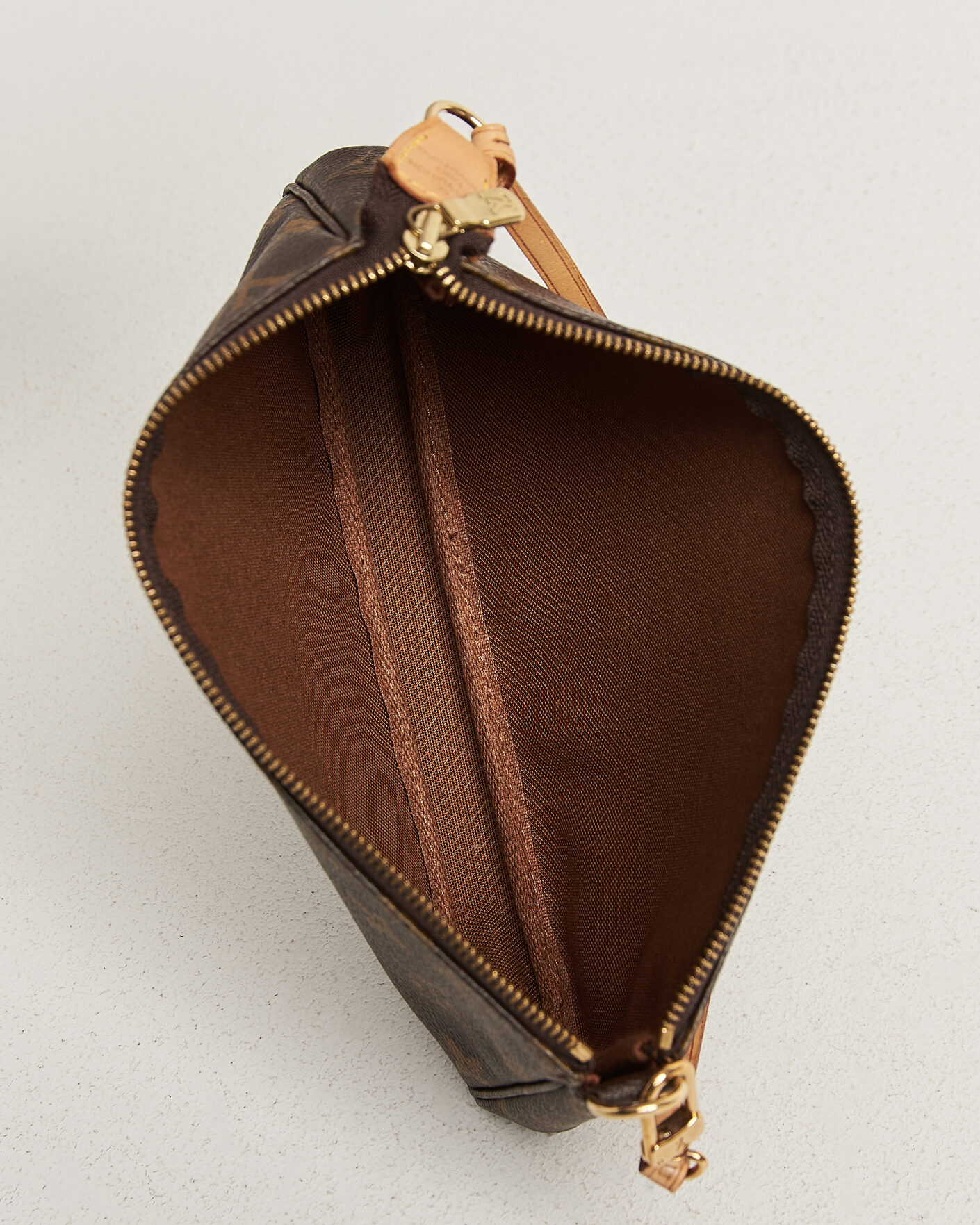 Homme | Pre-Owned & Vintage Bags | Louis Vuitton Pre-Owned | Pochette Accessoires Monogram
