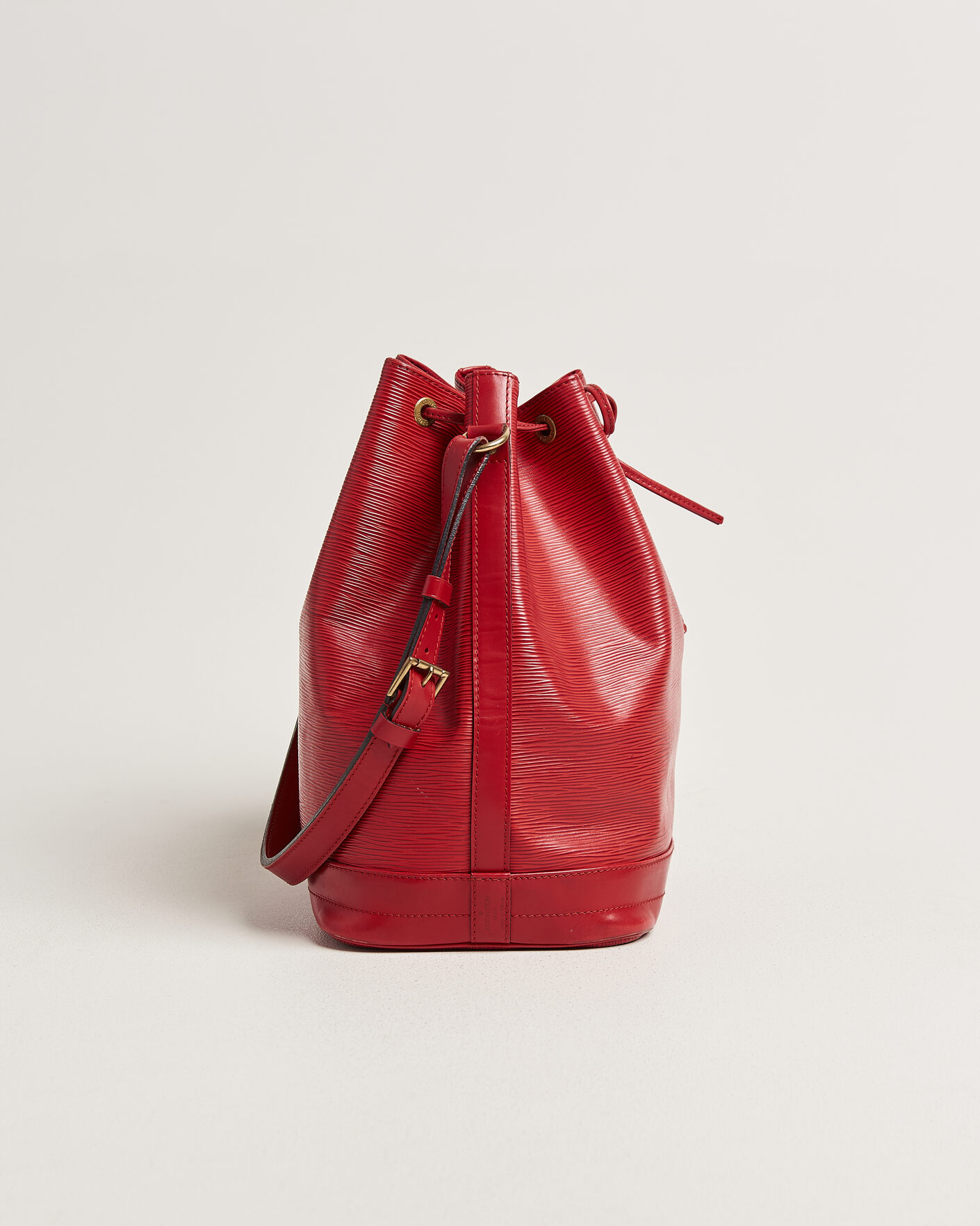 Homme | Pre-Owned & Vintage Bags | Louis Vuitton Pre-Owned | Noé Epi Leather Red