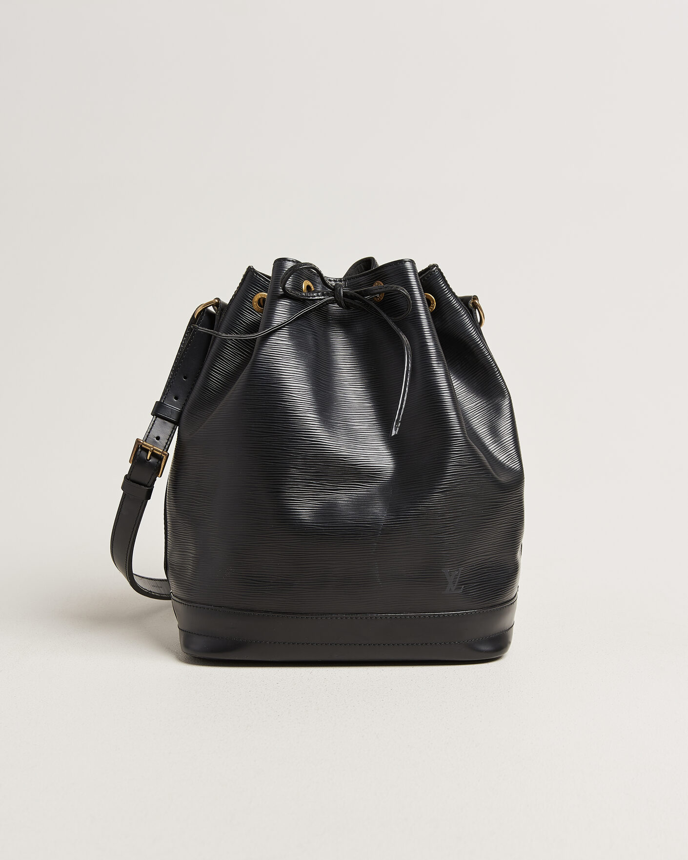 Homme | Pre-Owned & Vintage Bags | Louis Vuitton Pre-Owned | Noé Epi Leather Black