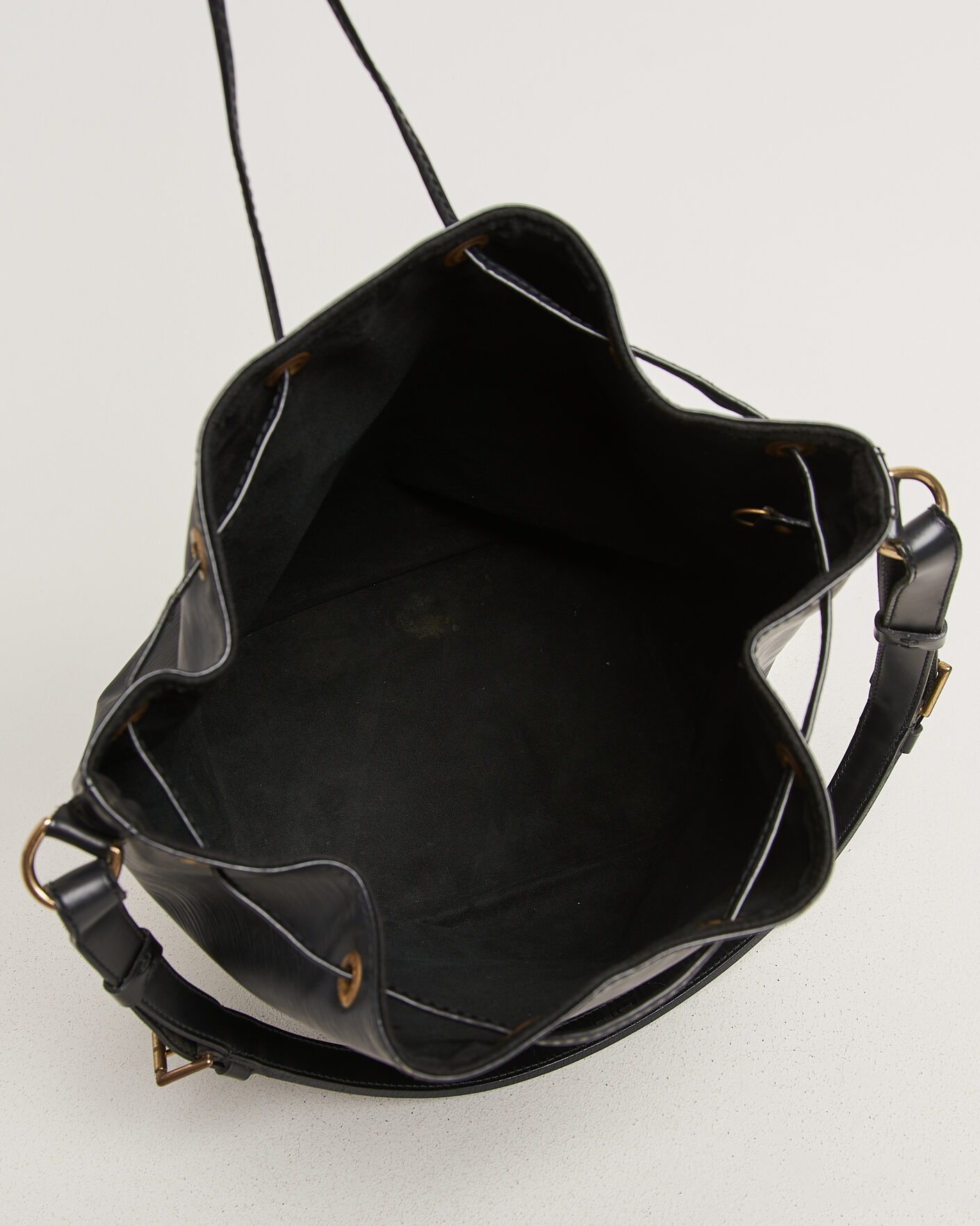 Homme | Pre-Owned & Vintage Bags | Louis Vuitton Pre-Owned | Noé Epi Leather Black