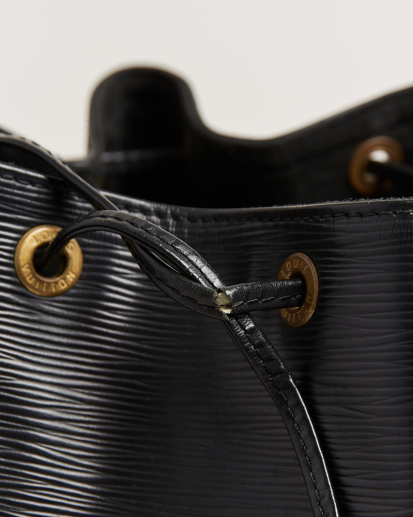 Homme | Pre-Owned & Vintage Bags | Louis Vuitton Pre-Owned | Noé Epi Leather Black