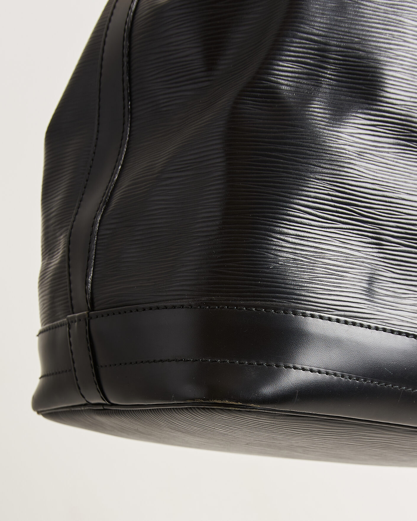 Homme | Pre-Owned & Vintage Bags | Louis Vuitton Pre-Owned | Noé Epi Leather Black