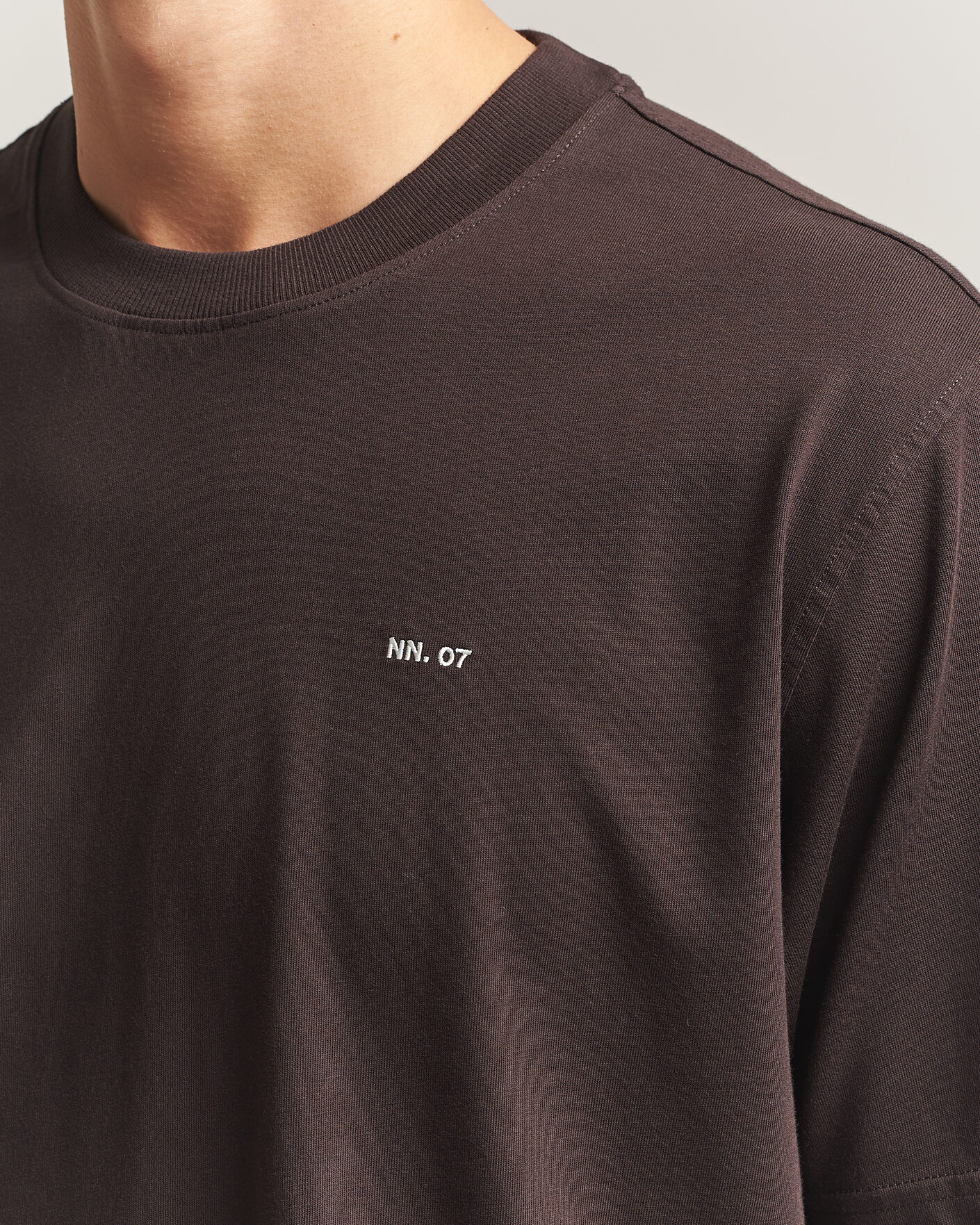 Homme | T-shirts | NN07 | Adam Crew Neck T-Shirt Deep Truffle