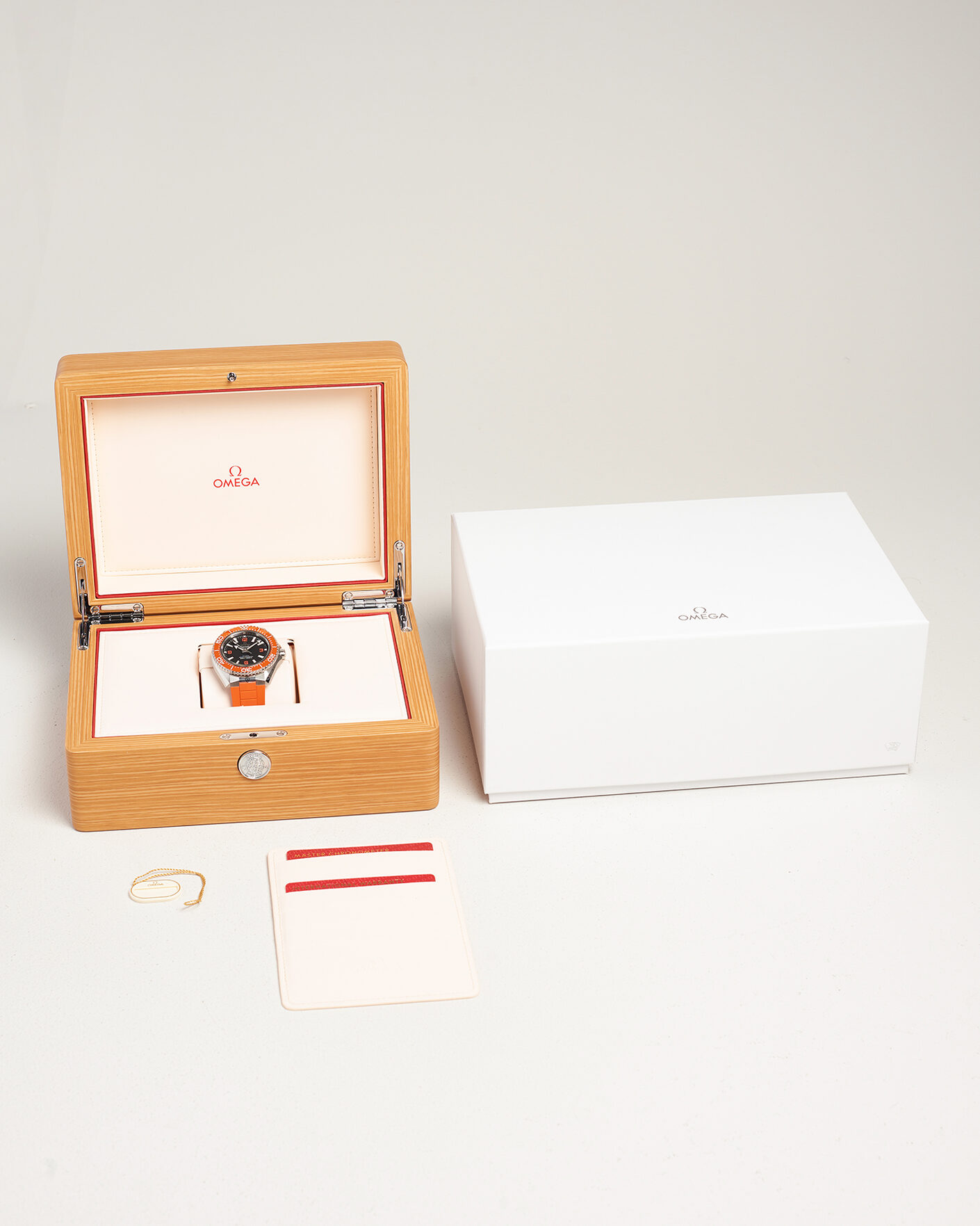 Homme | Pre-Owned & Vintage Watches | Omega Pre-Owned | Seamaster Planet Ocean 