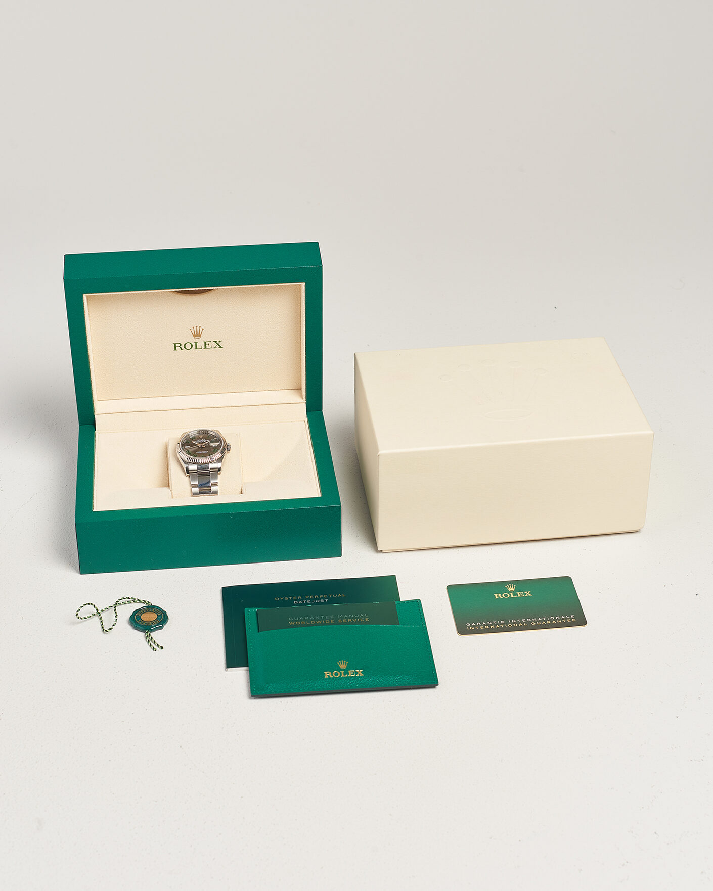 Homme | Pre-Owned & Vintage Watches | Rolex Pre-Owned | Datejust Wimbledon